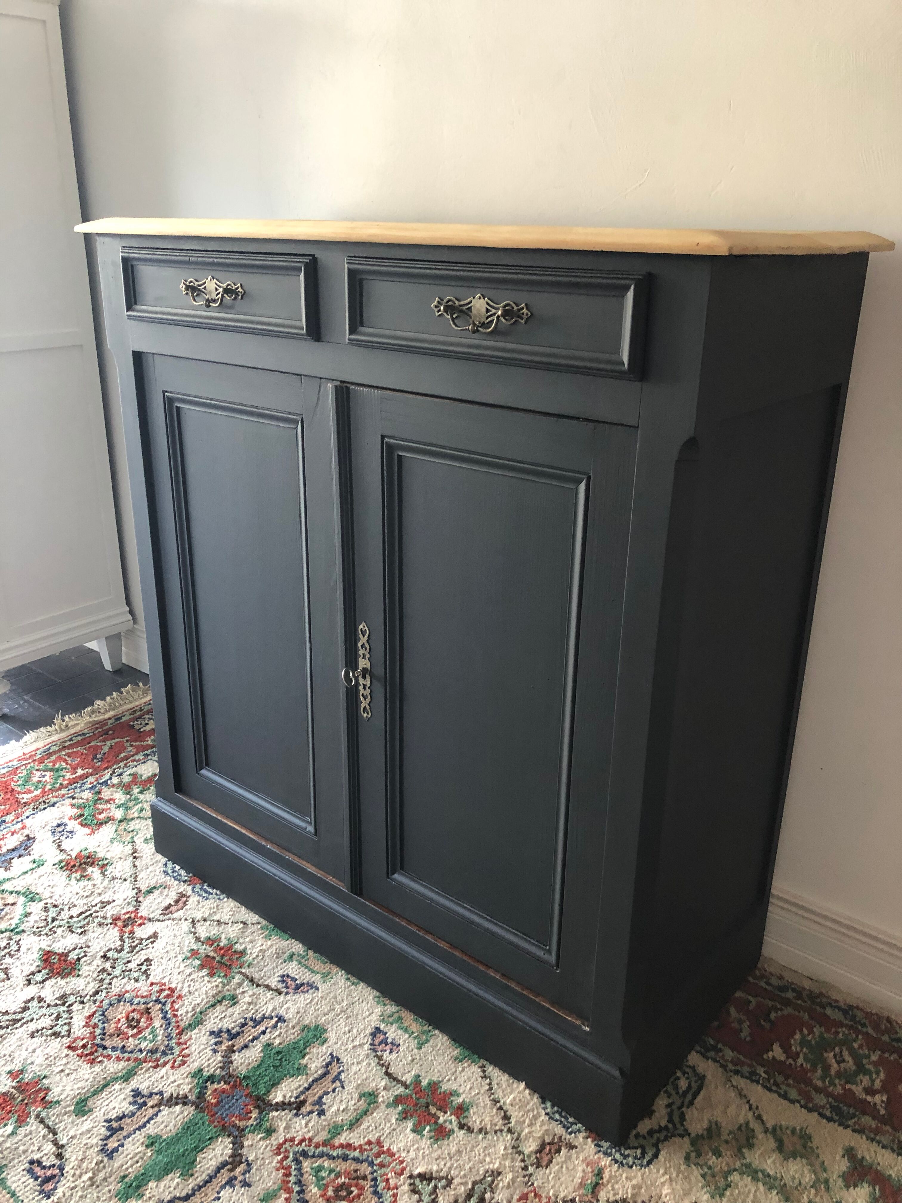 Parisian sideboard in solid oak
