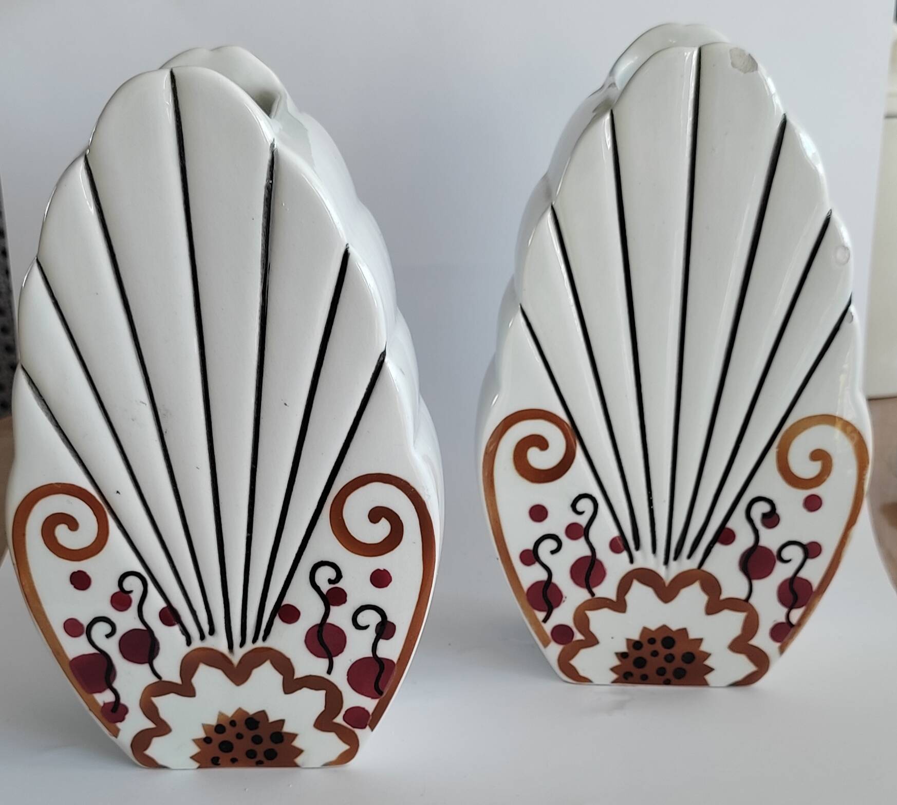 Art Deco vase pair