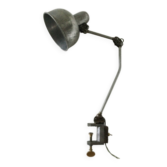 Workshop lamp with vice base from the 40s/50s