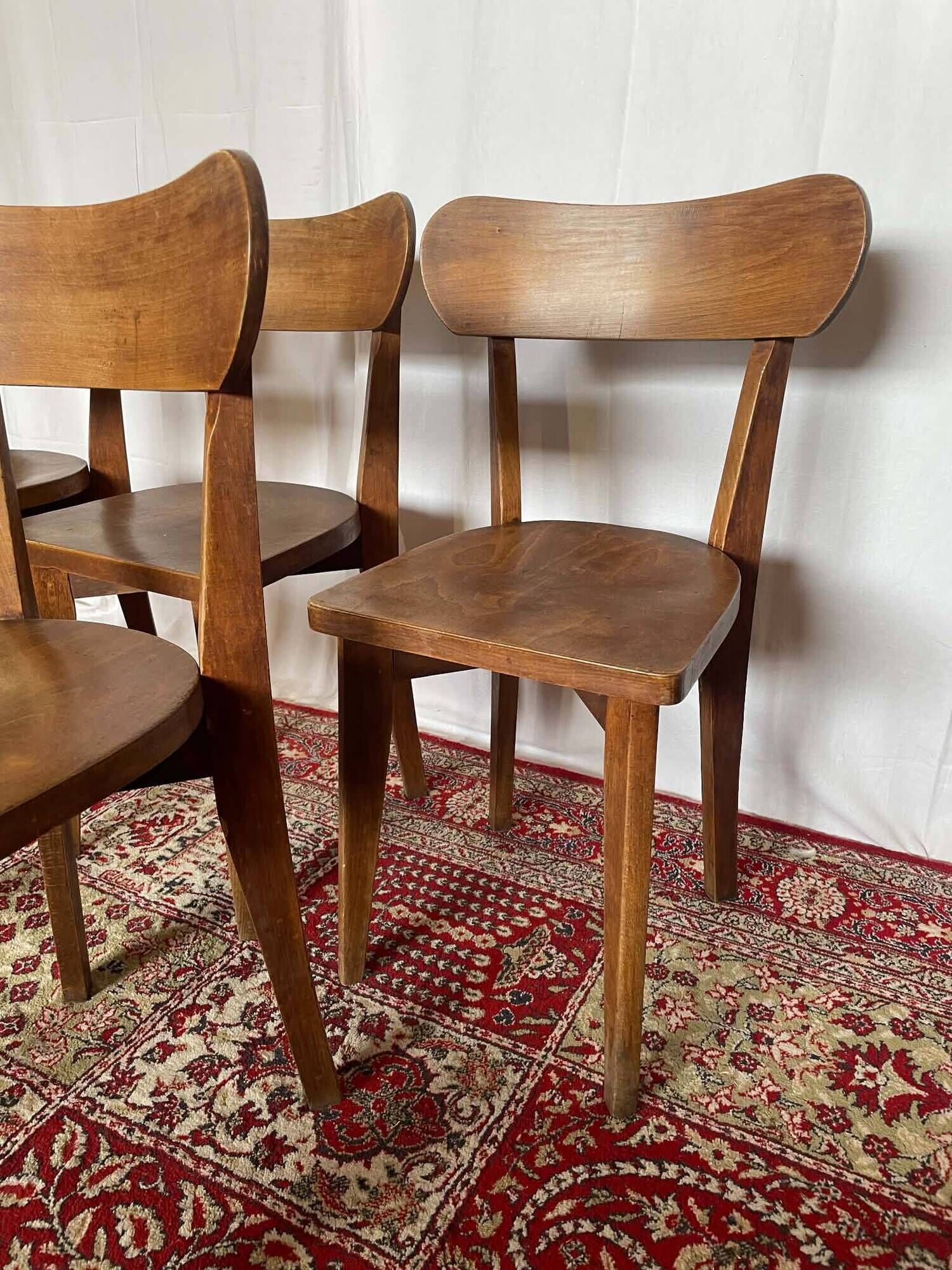Set of 5 vintage wooden bistro chairs – Baumann style