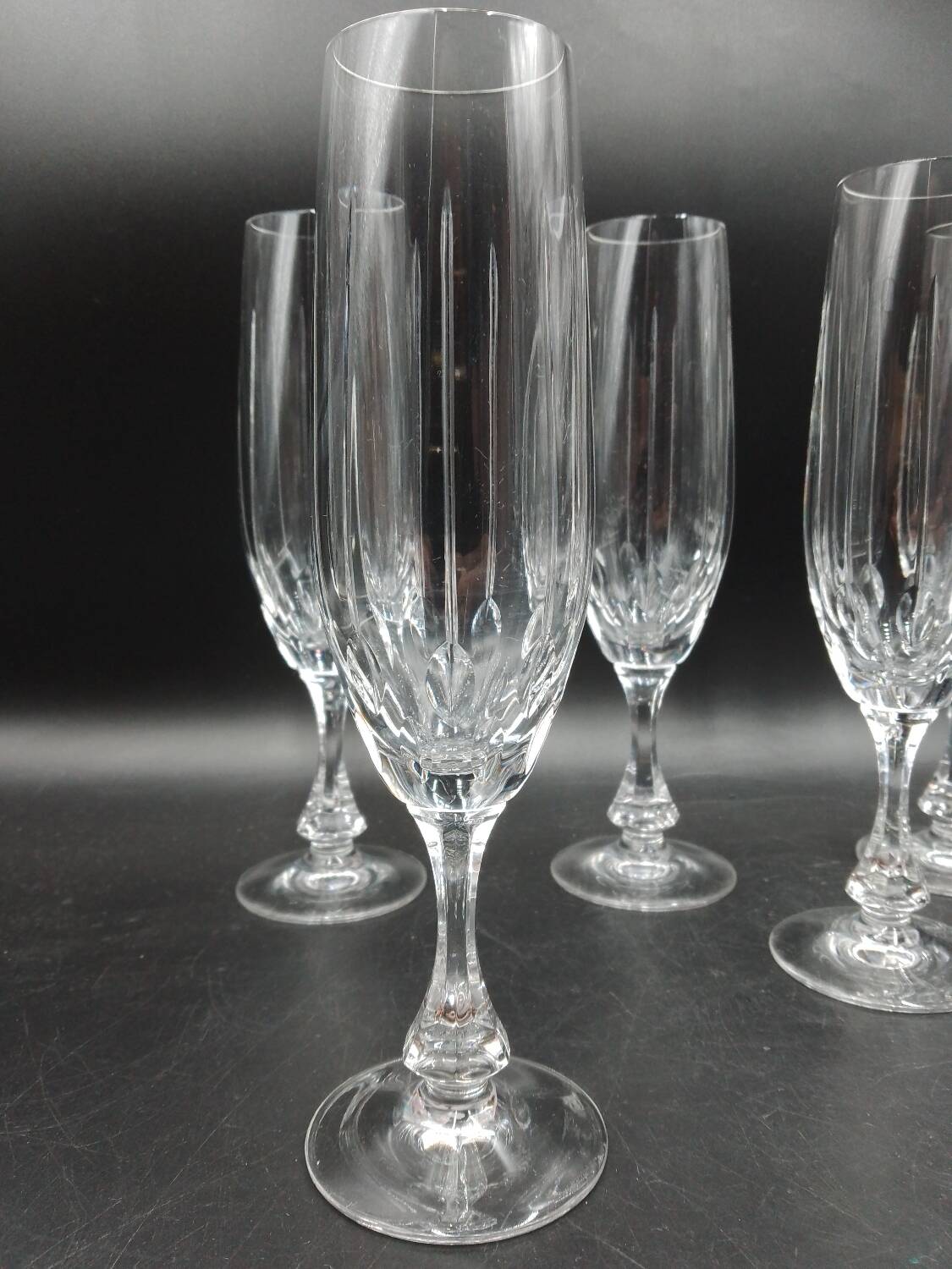 5 Champagne flutes in cut crystal from Lorraine LEMBERG model NORA