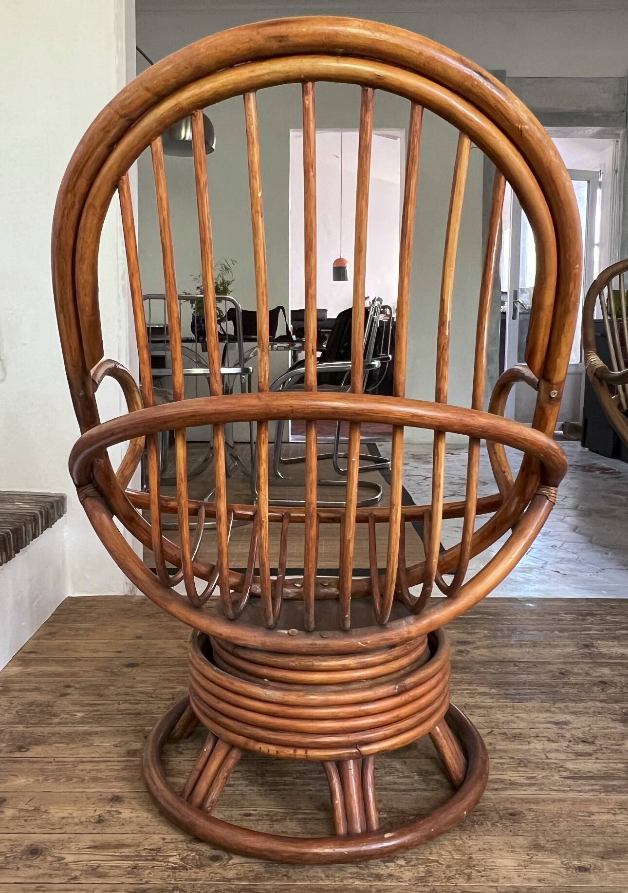Pair of rotating rattan armchairs