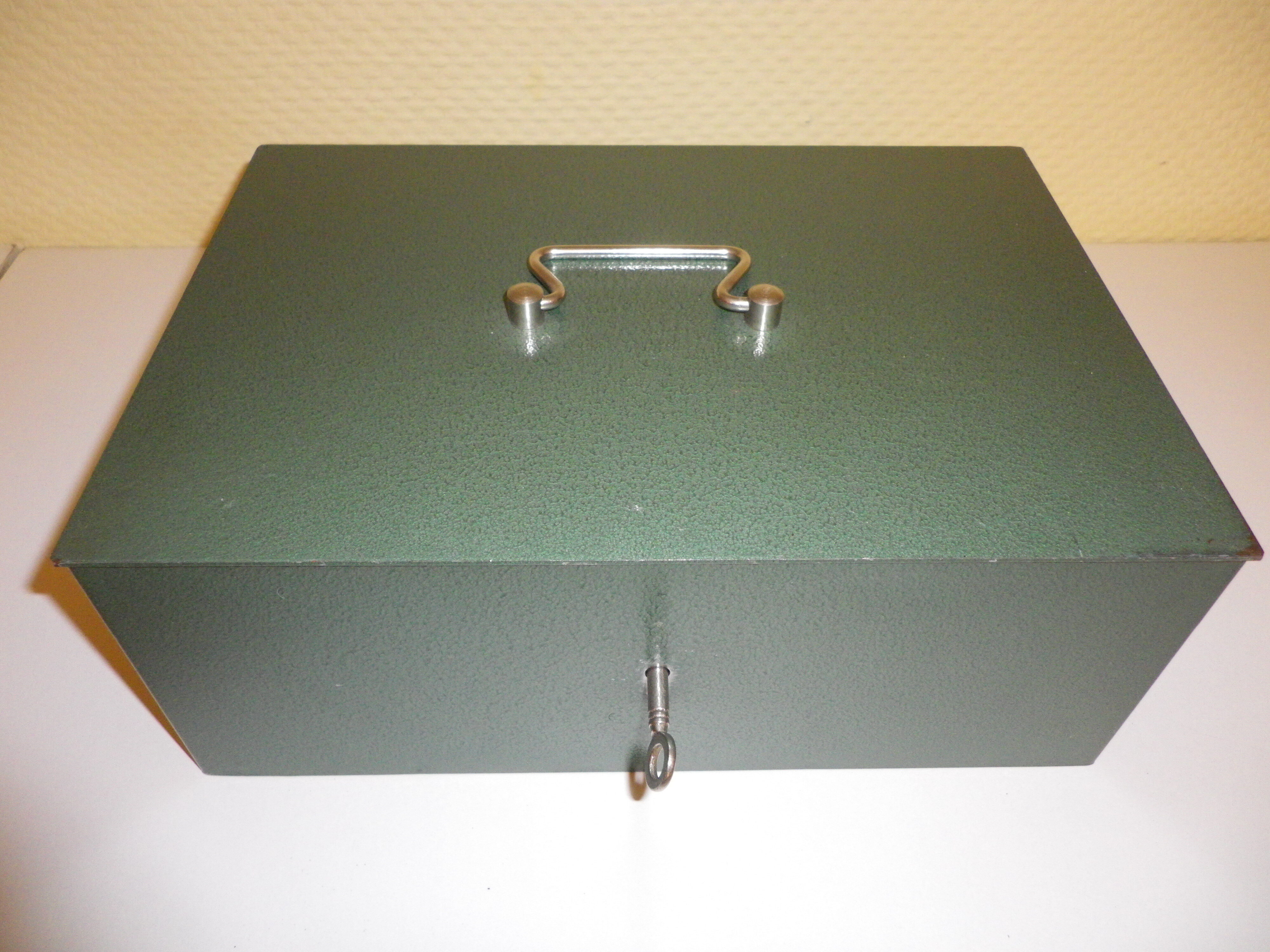 Old safe box - beaumont - 1950/1960