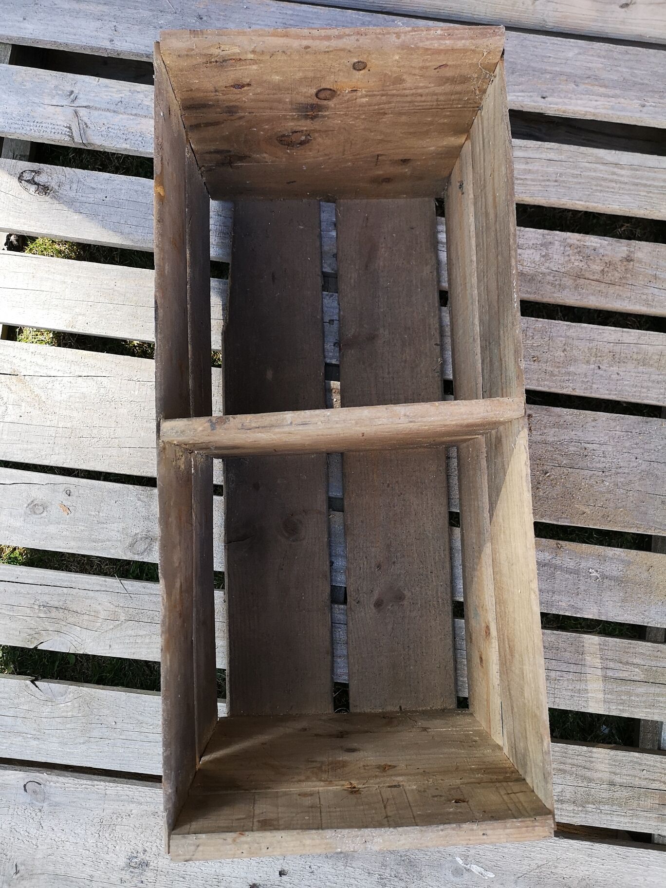 Vintage wooden case outspain