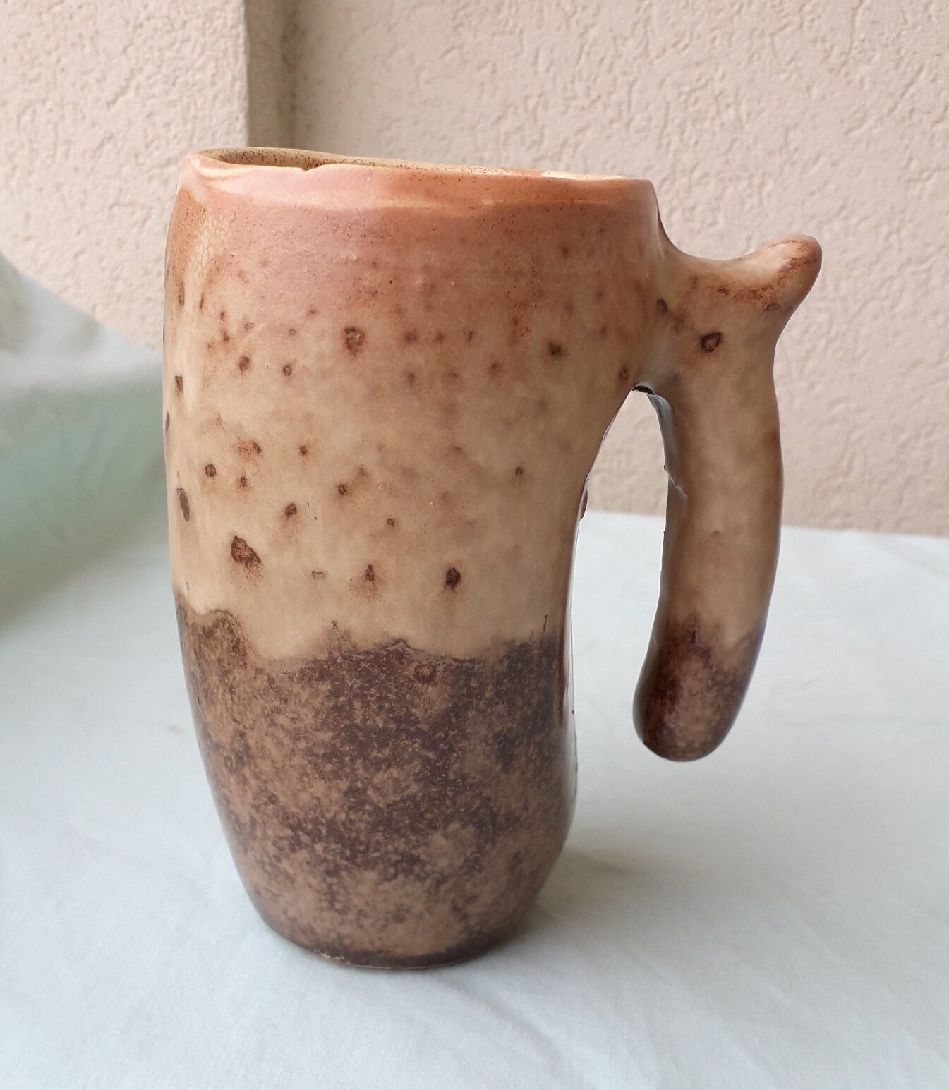 Ceramic mugs