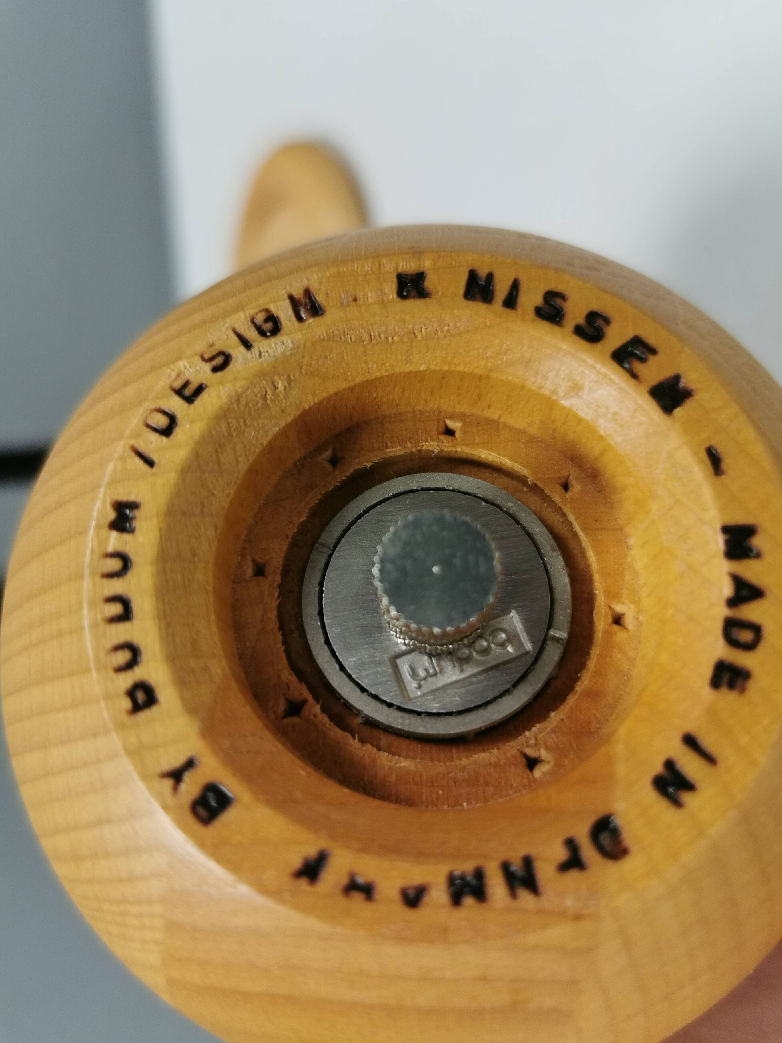 Moulins à poivre et à sel, par C Jörgensen et R Nissen pour Bodum Danemark