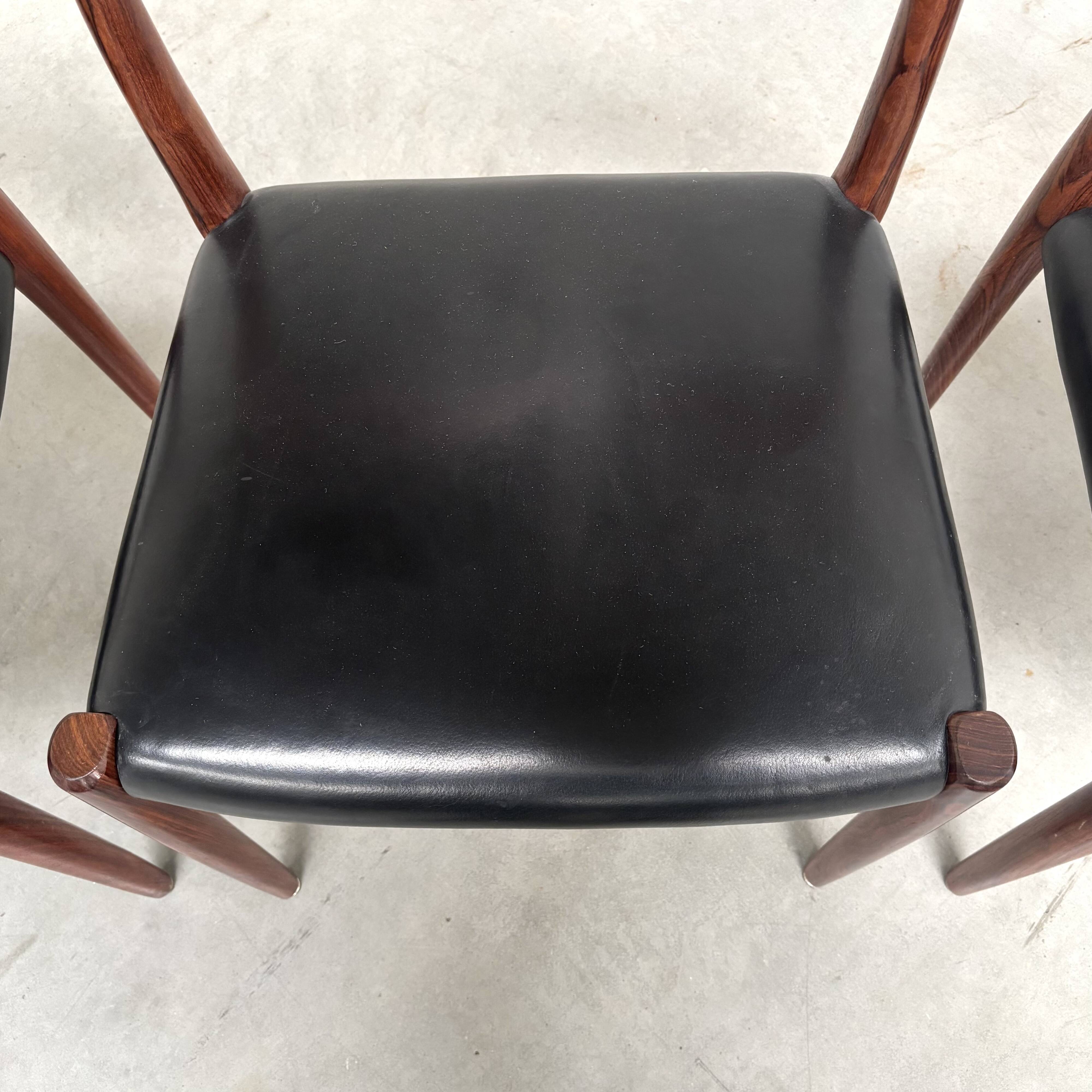Set of 4 Møller 77 dining chairs, Denmark 1960s
