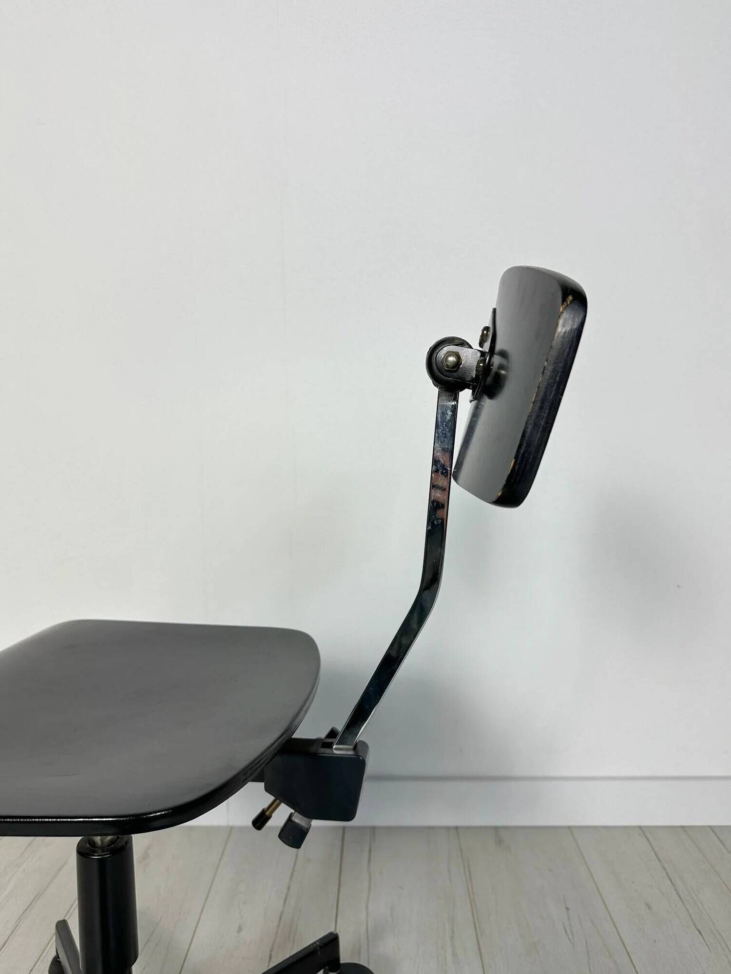 1/6 1950s vintage black architect desk chair by Jørgen Rasmussen for Labofa