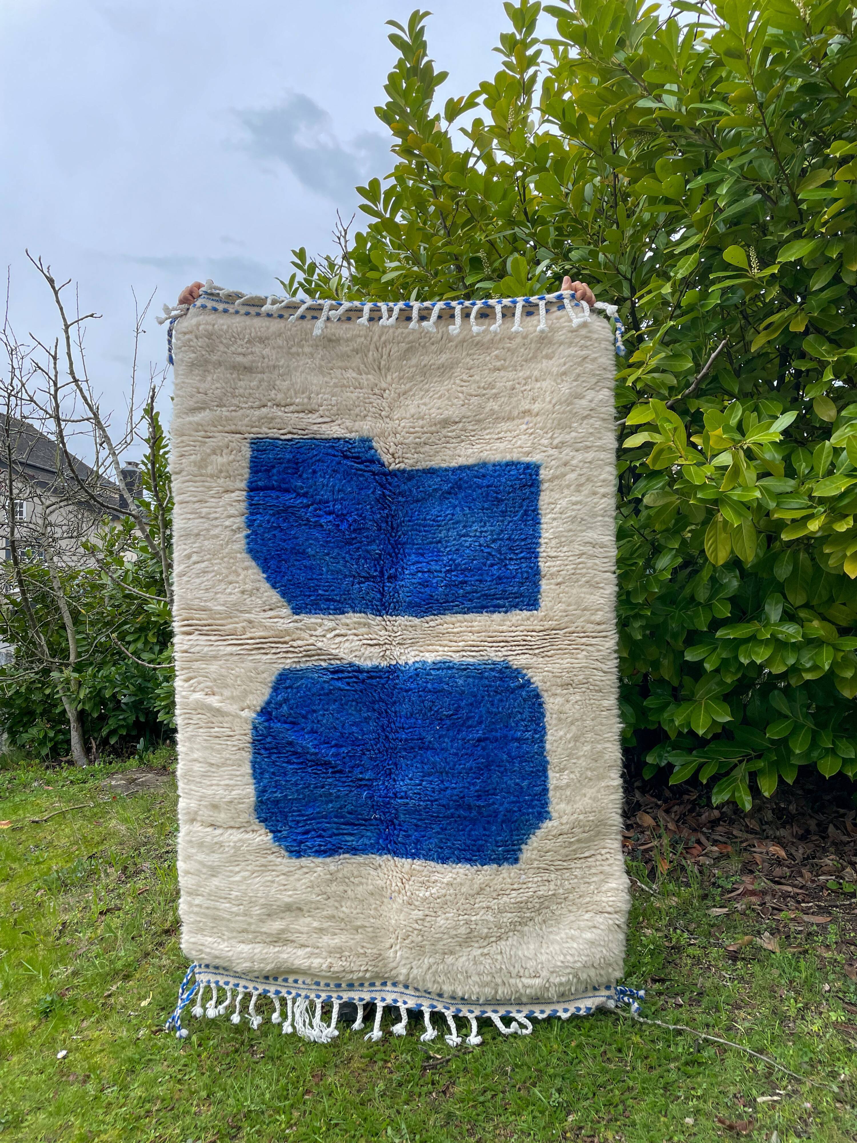 Moroccan Berber carpet white and blue modern Majorelle