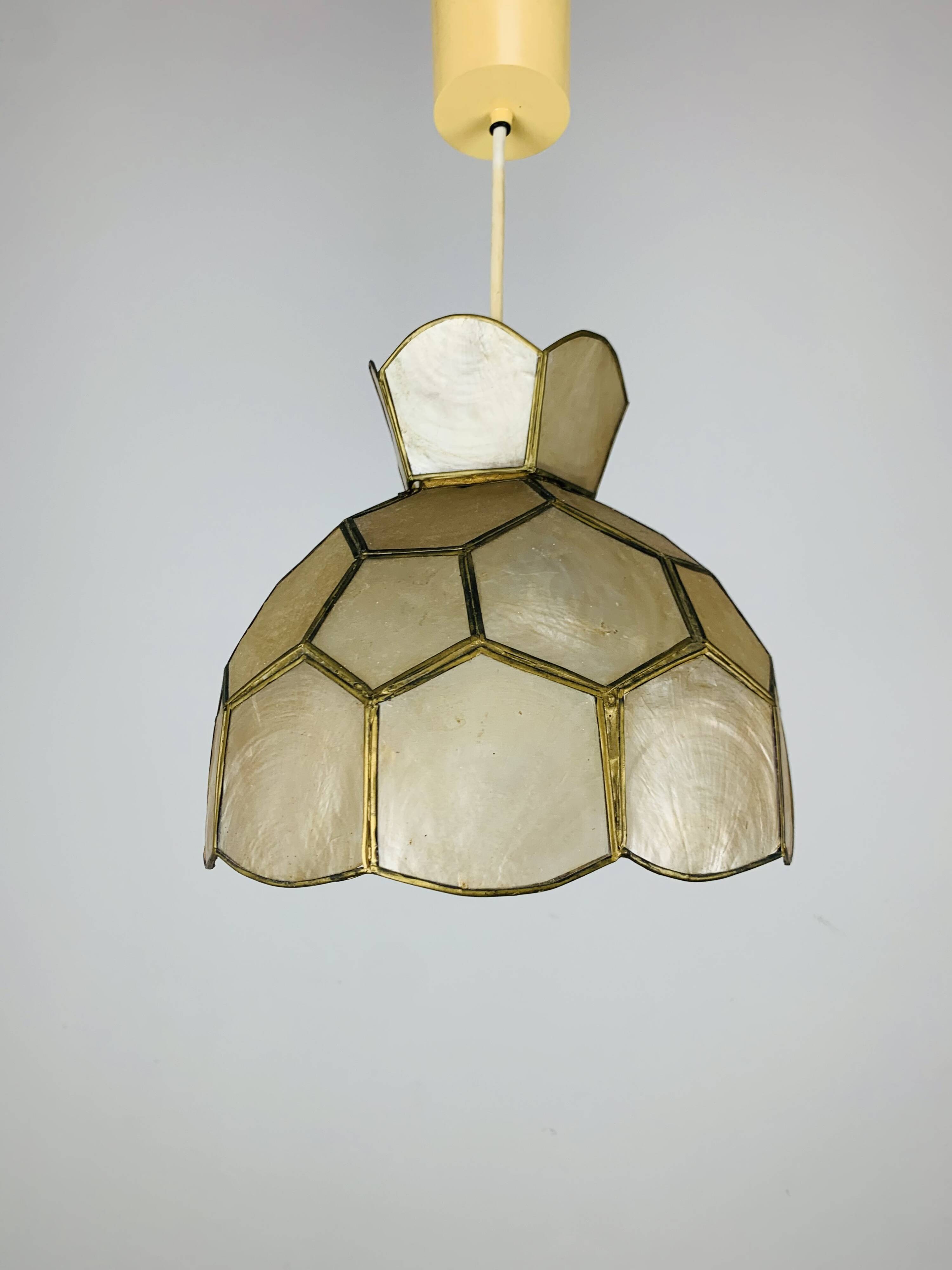 Vintage 60s mother-of-pearl and brass pendant light