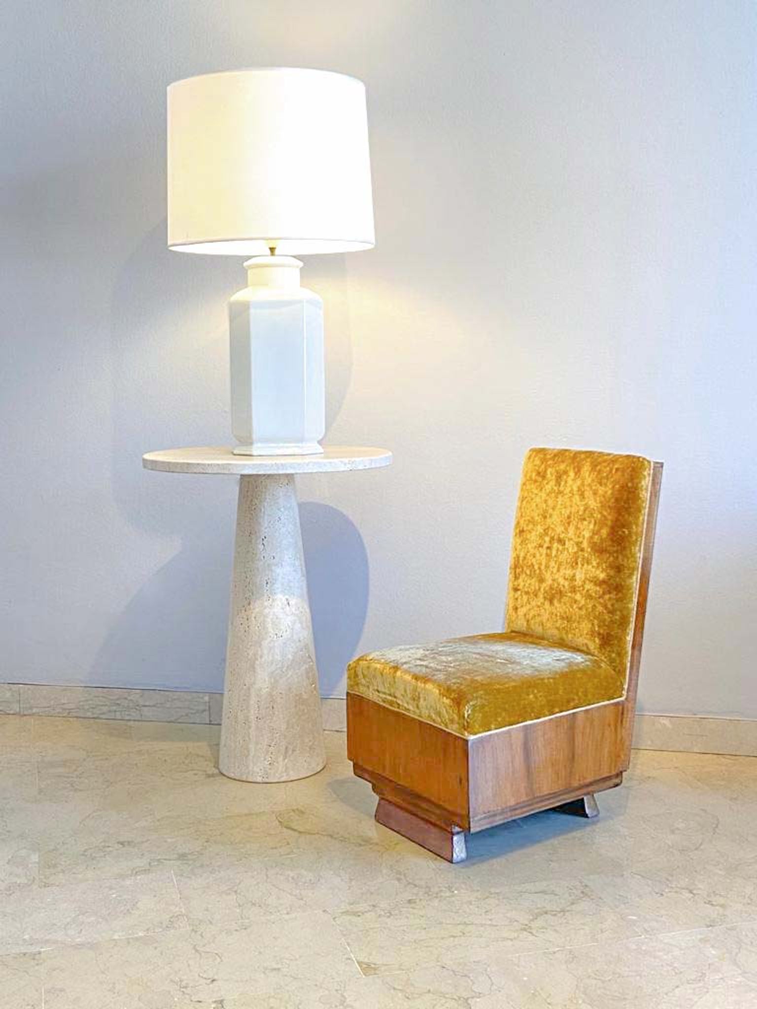 Lampe de table en céramique laquée blanche, Italie 1970s