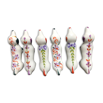 Doors knives in painted porcelain, dachshund.