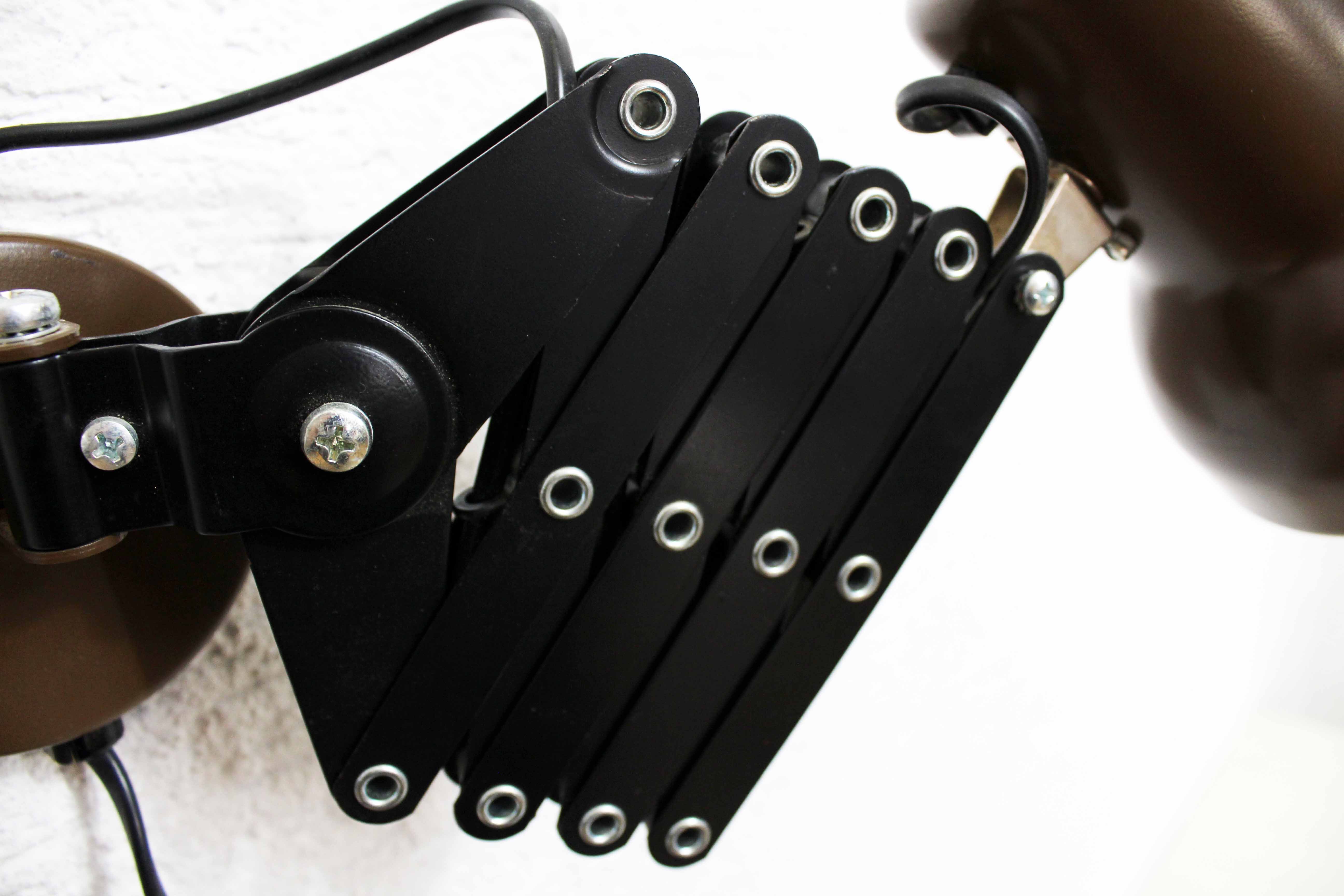 Vintage scissors wall lamp