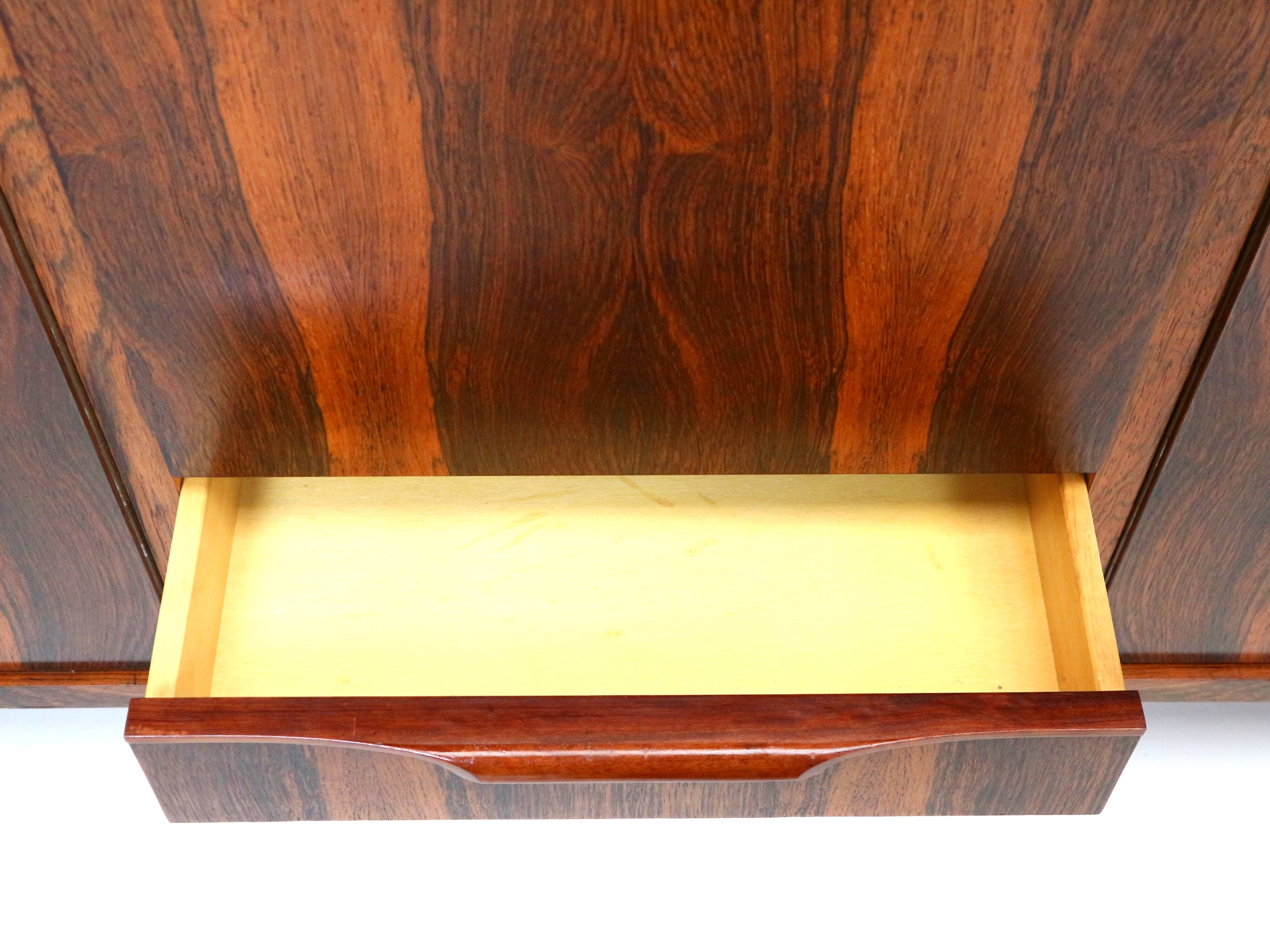 Large 5-door vintage wardrobe in rosewood with stylish adjustable legs in I