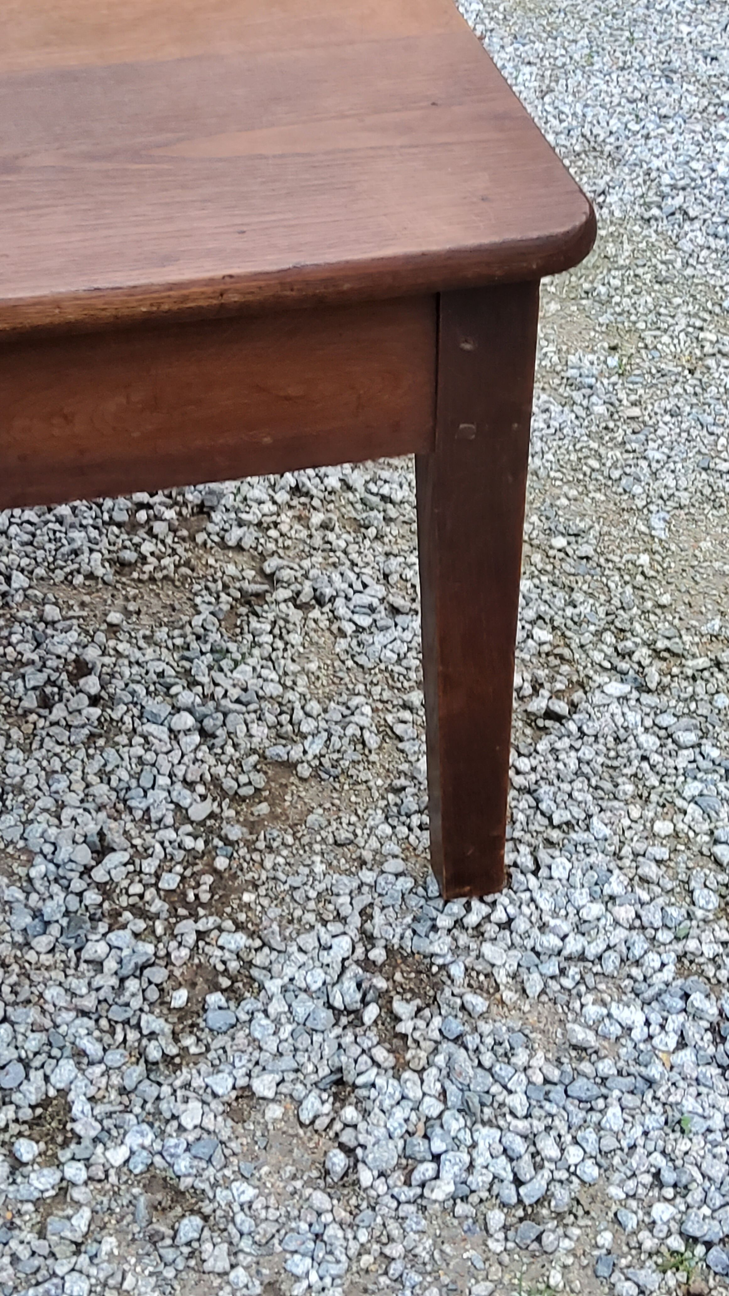 Oak farmhouse coffee table 1 drawer nineteenth century feet bobbins