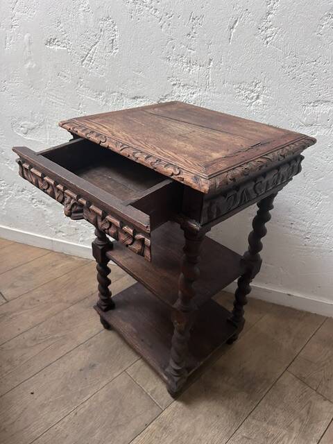 Oak dessert table in Louis XIII style