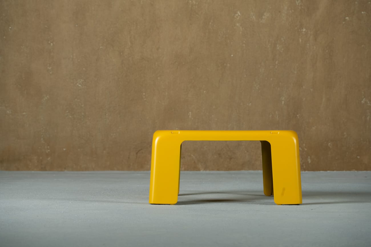 Yellow Amanta coffee table by Mario Bellini for C&B Italia, Italy, 1970s