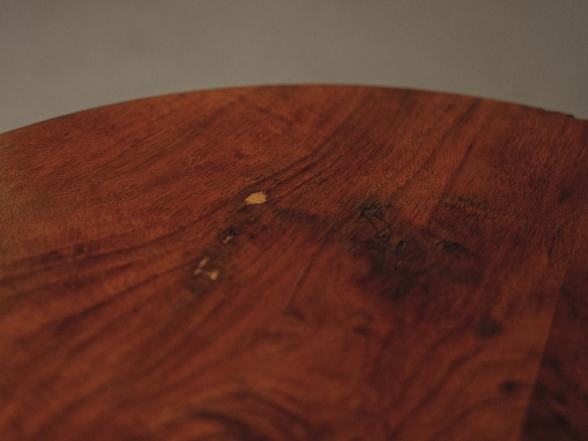 Guéridon rond de style Art déco en bois, vers 1950