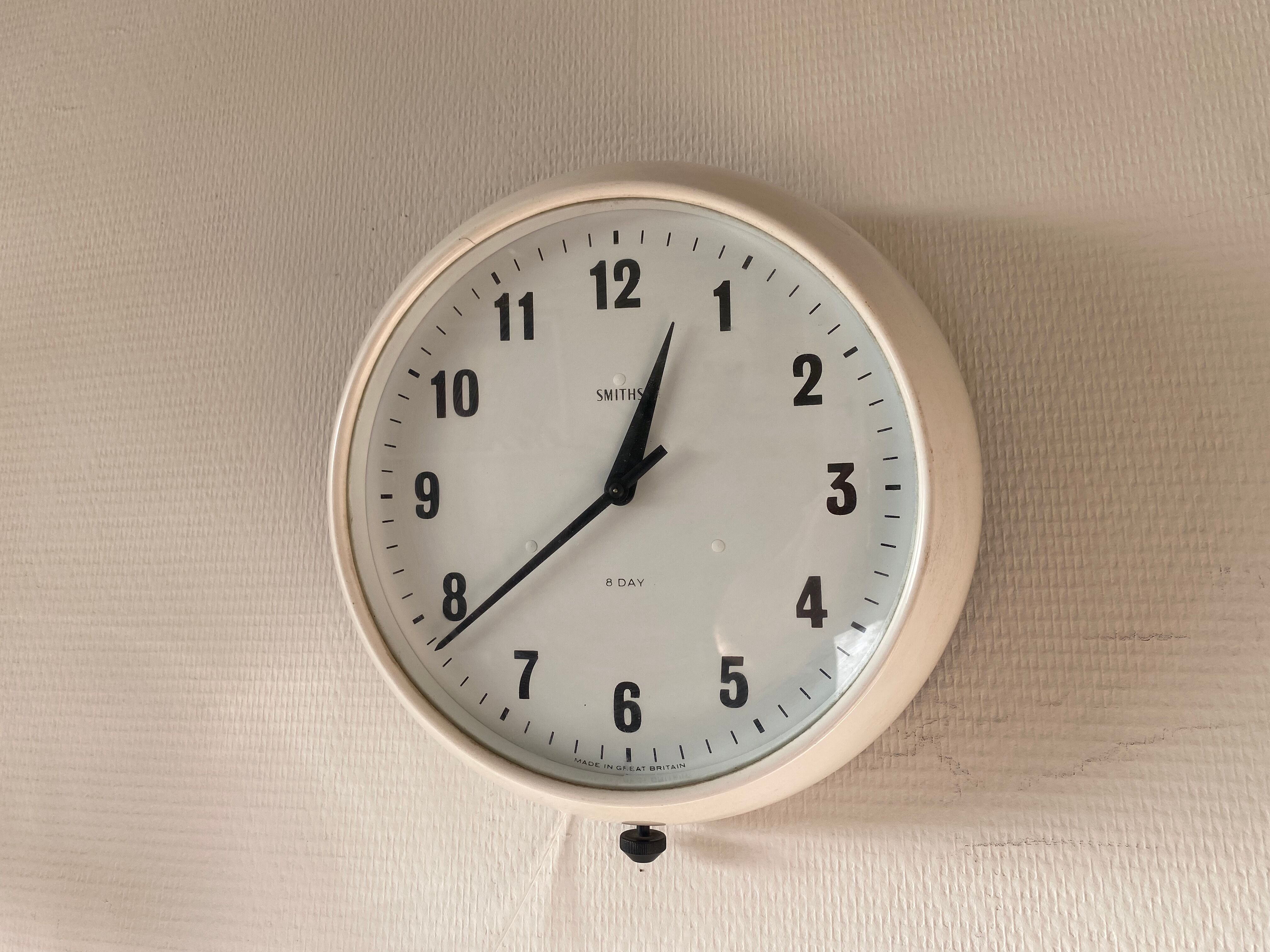 Vintage Bakelite Smiths 8 Day Wall Clock, 1940s
