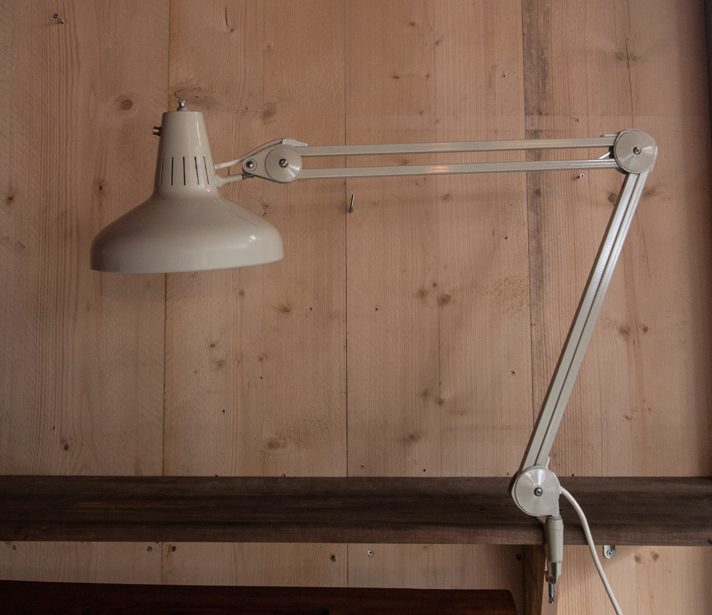 Large articulated Luxo lamp type MLS