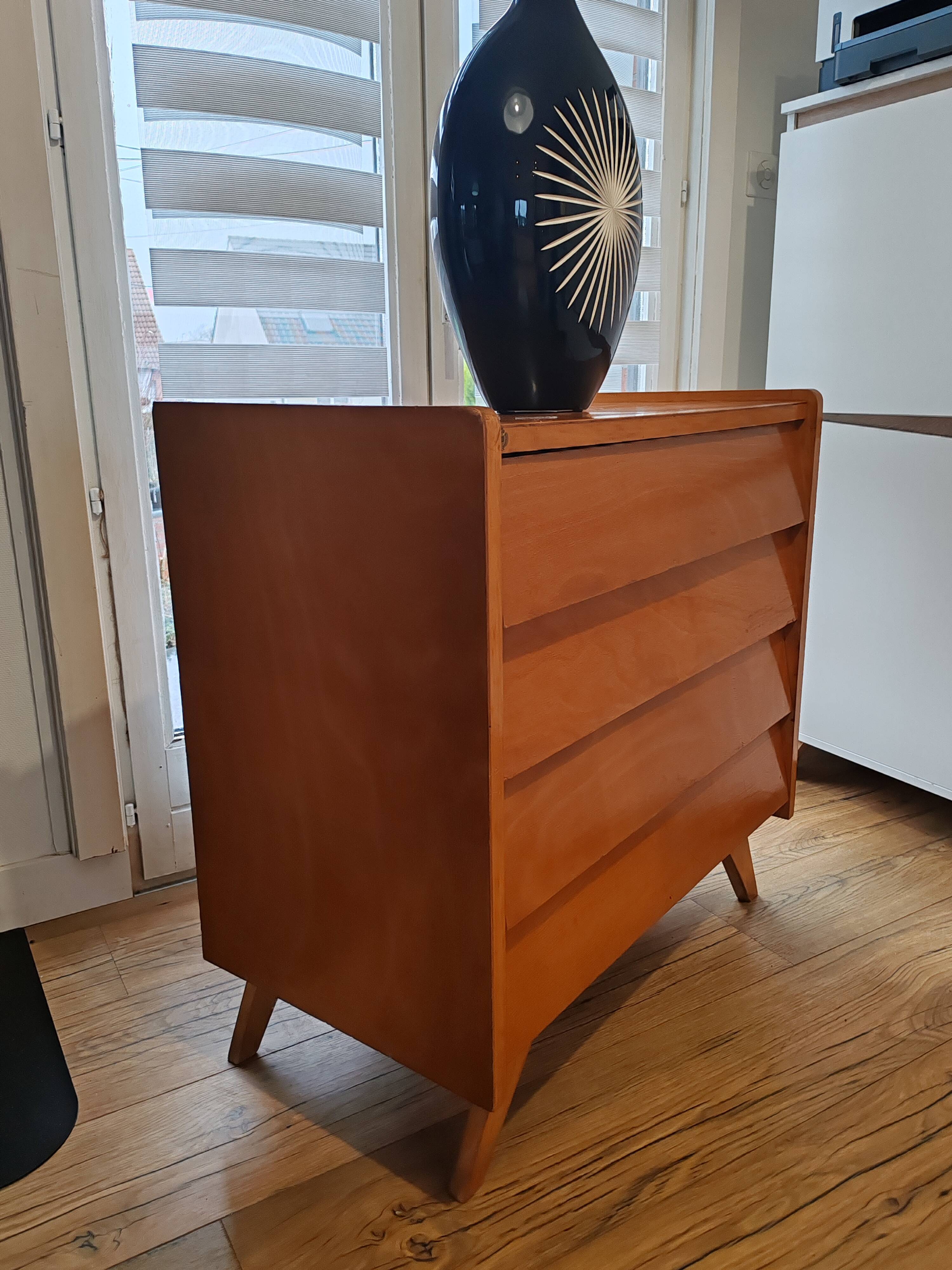 Commode vintage