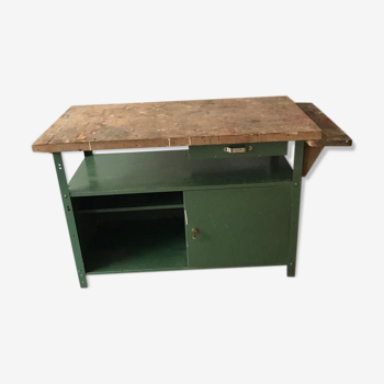 Metal and wood Workbench