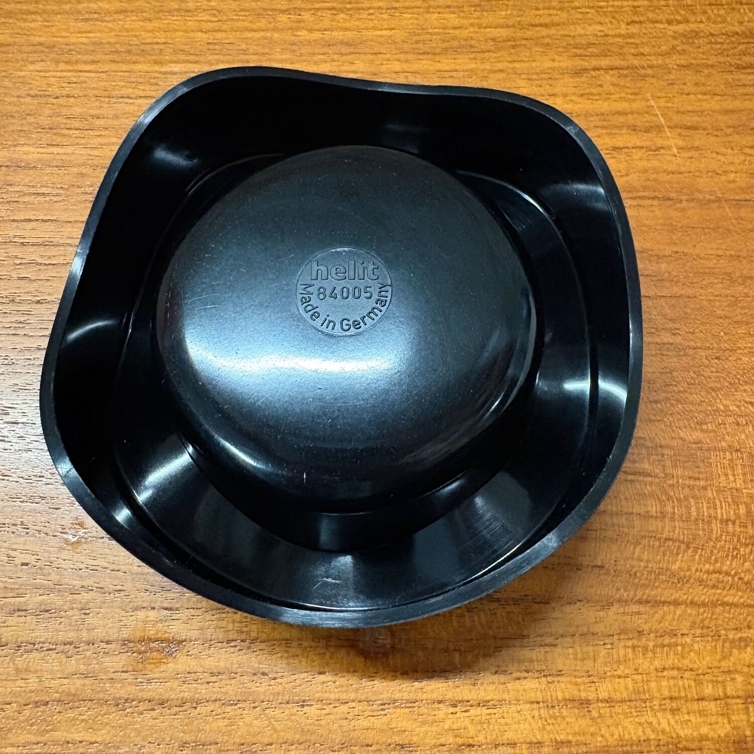 Sinus ashtray trio by W. Zeischegg for Helit, 1966