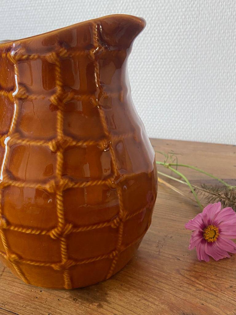 Vintage brown water pitcher from the 60s/70s