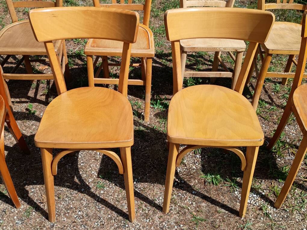 Ensemble de 10 chaises bistrot dépareillées années 1950-70 vintage