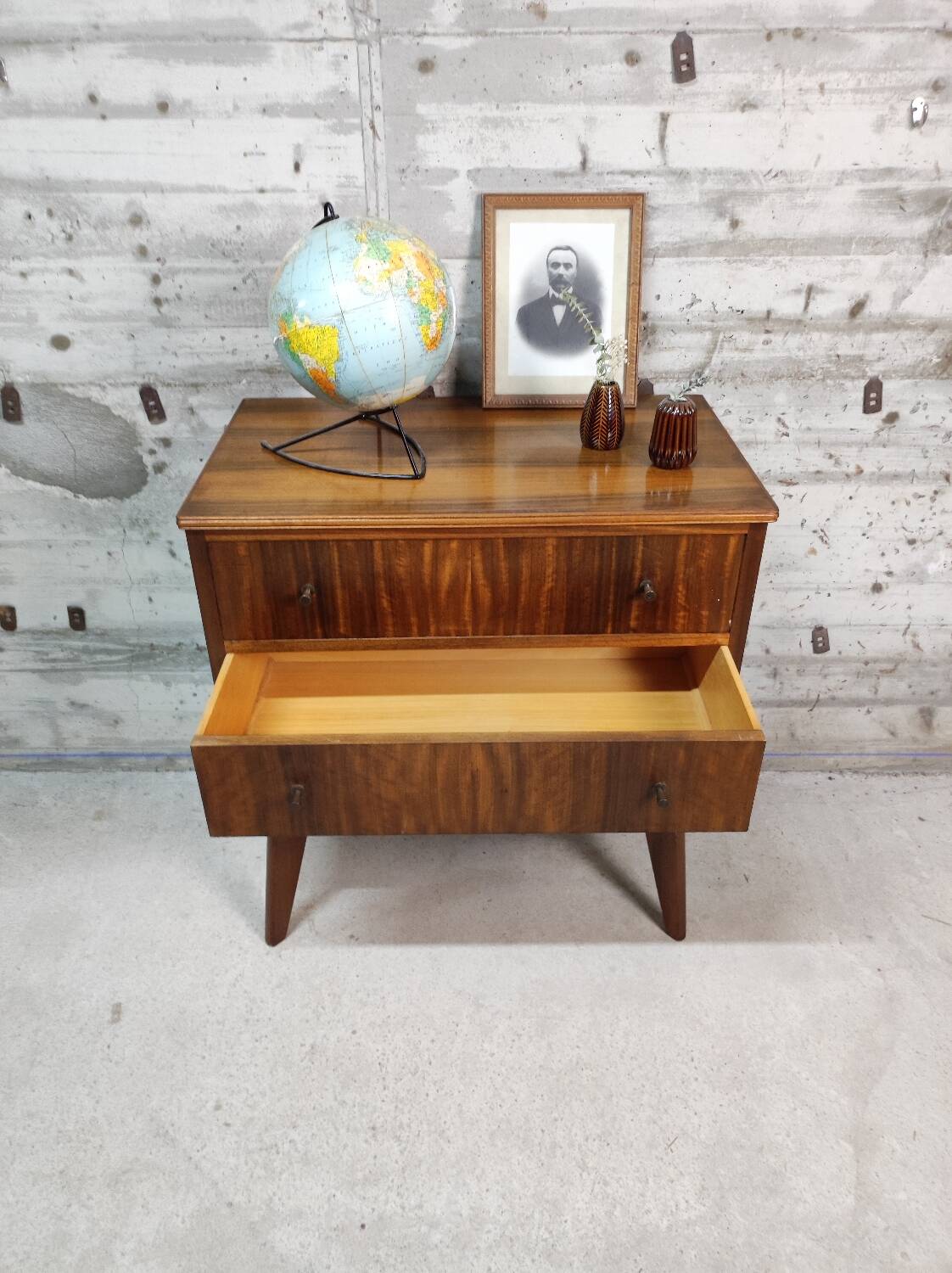 Commode vintage