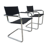 Paire de fauteuils en simili cuir et chrome des années 70