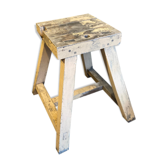 Sculptor's stool