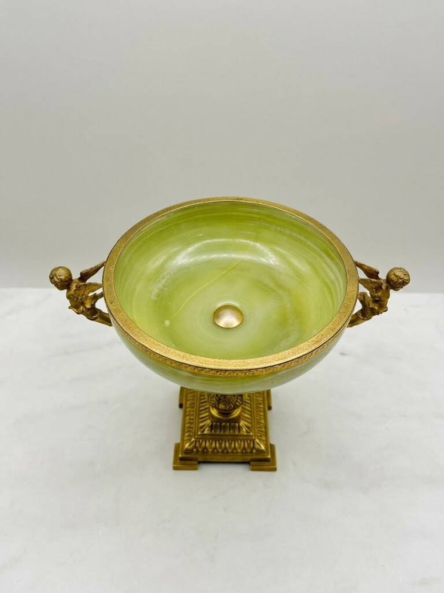 19th-century onyx and bronze fruit bowl tazza