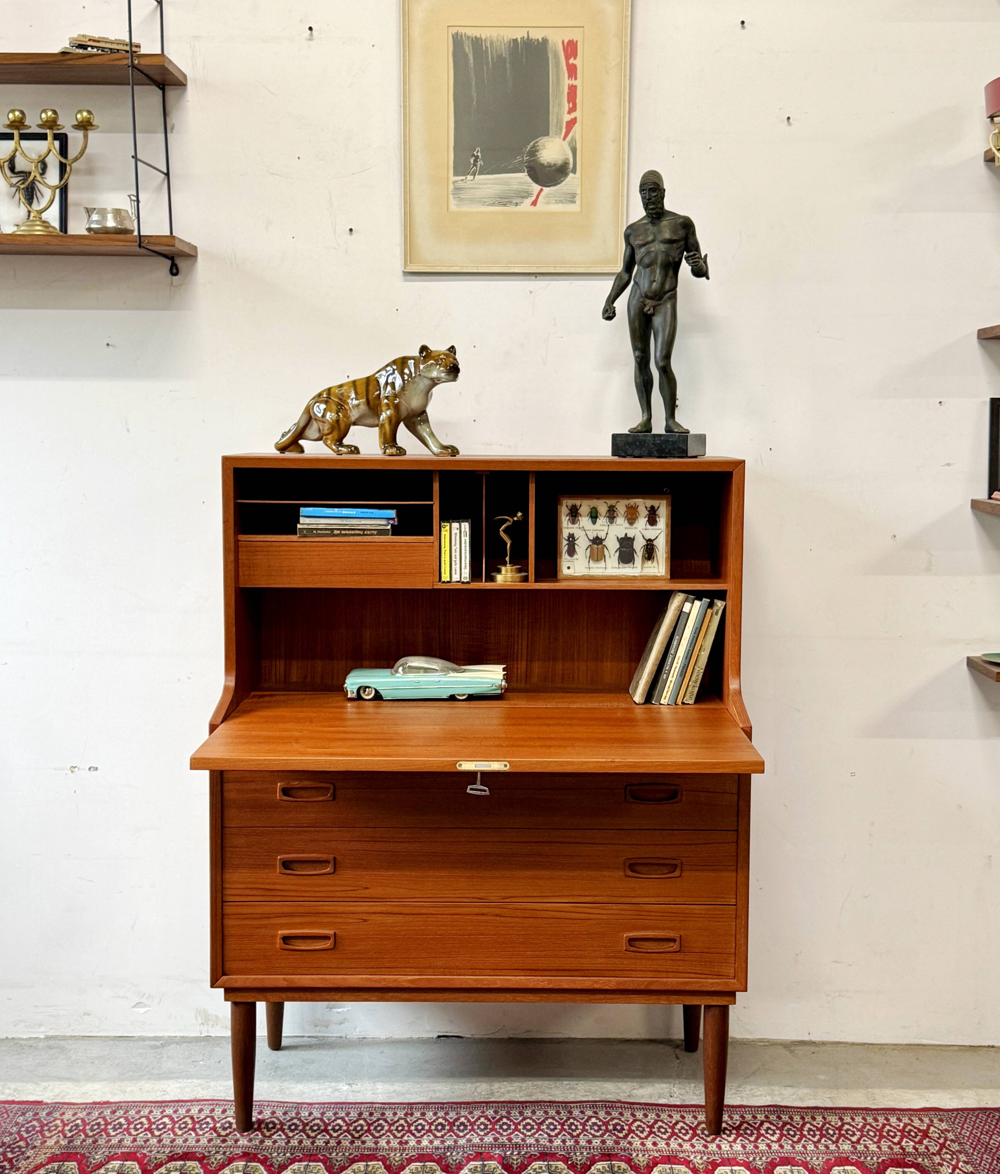 Secretary/desk, Denmark 1960s/1970s, mid-century modern, vintage