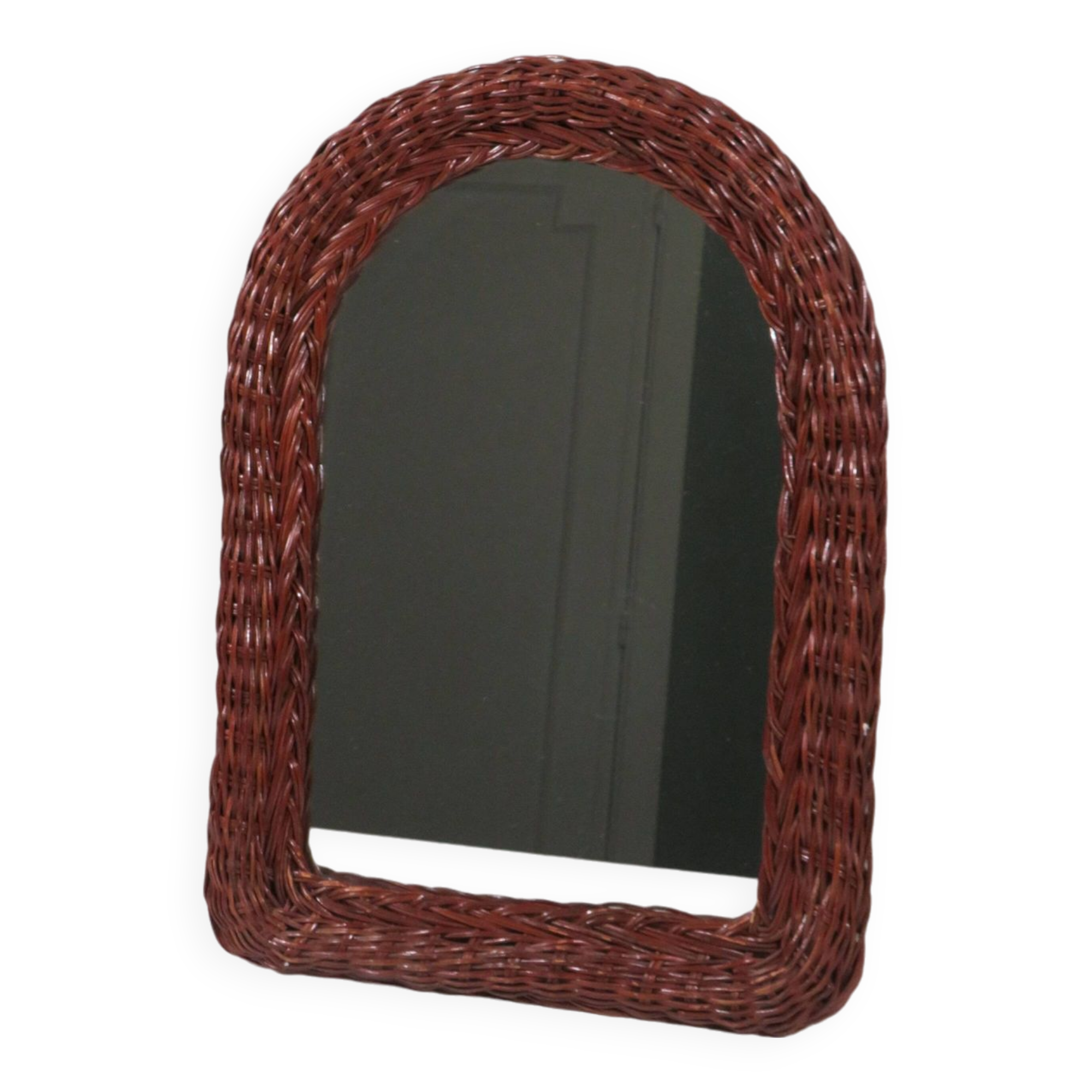 Vintage mirror with wicker border