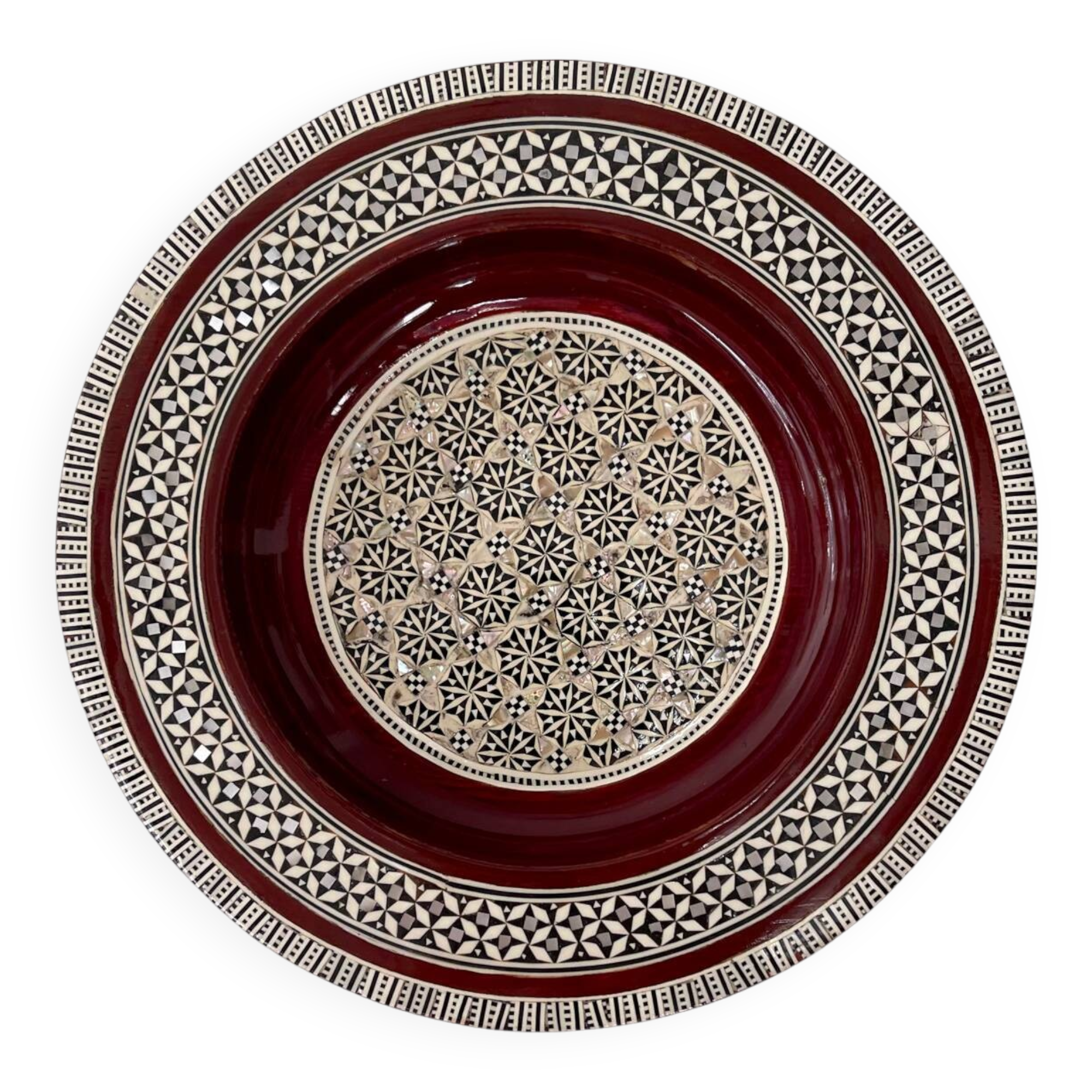 Wooden and mother-of-pearl plate