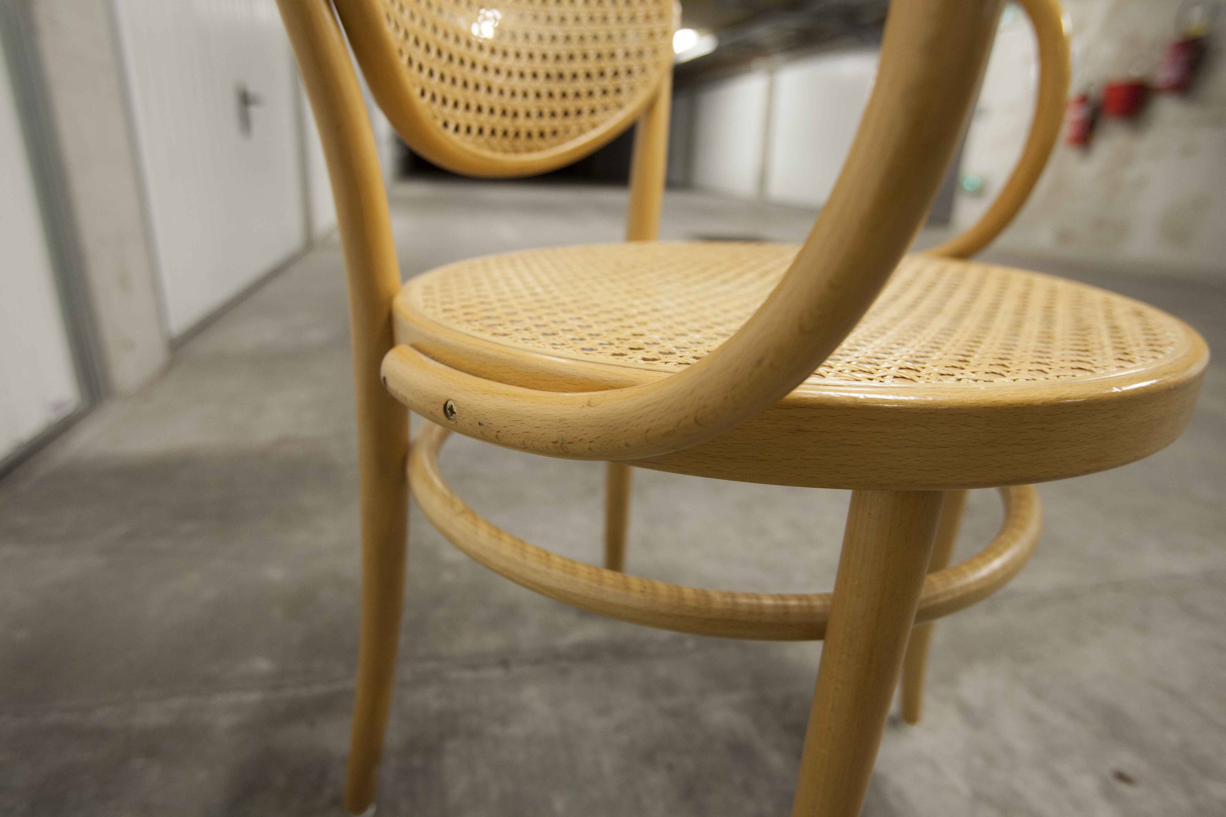 Fauteuil Thonet 210 R cannage couleur miel