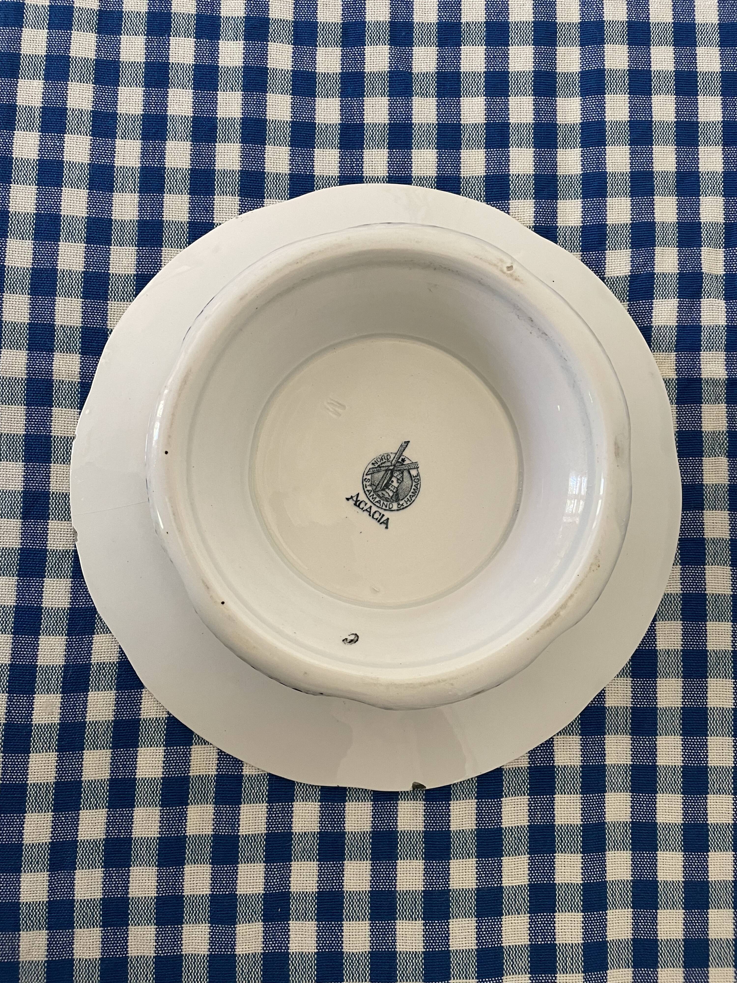 Iron pedestal dish