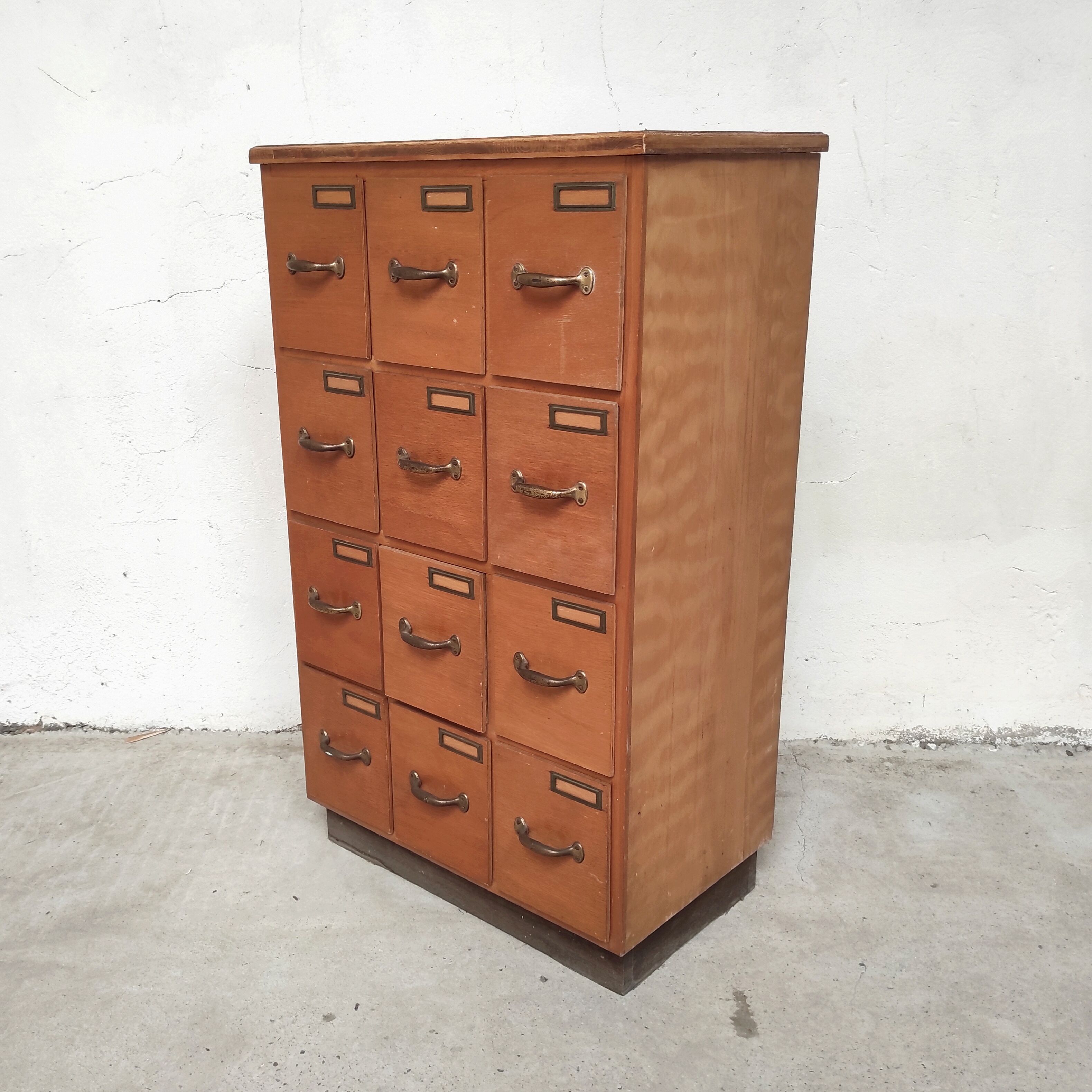 12-drawer craft cabinet