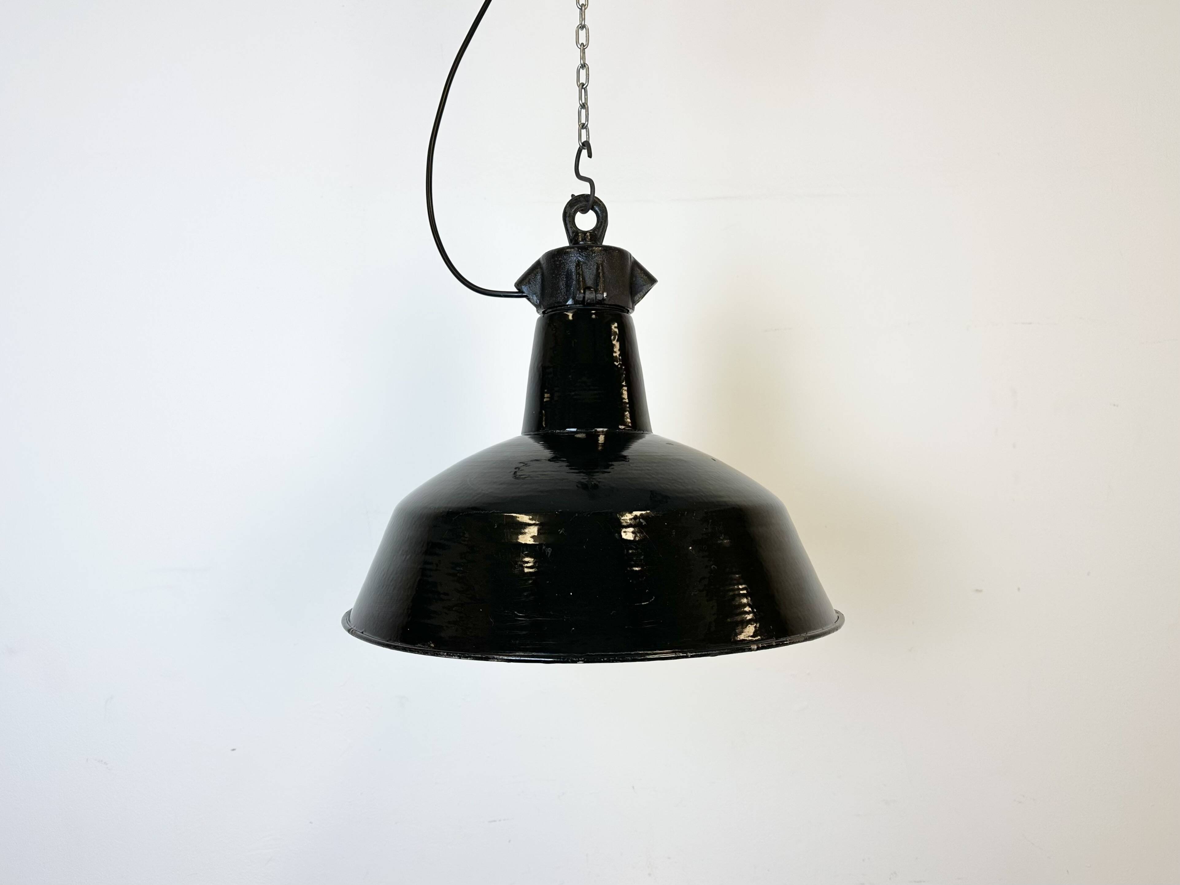 Industrial Black Enamel Factory Lamp with Cast Iron Top, 1950s