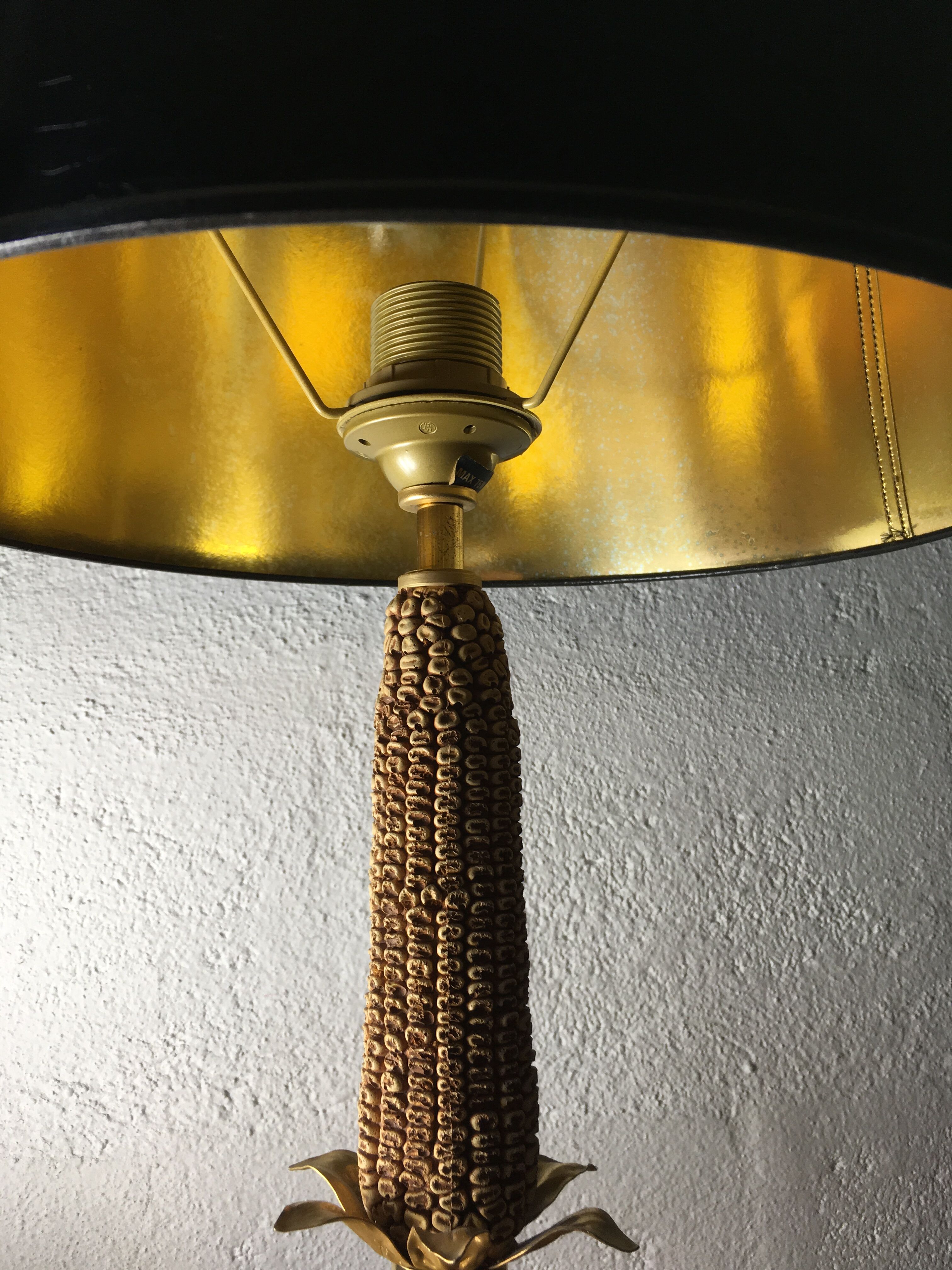 Vintage corn cob lamp