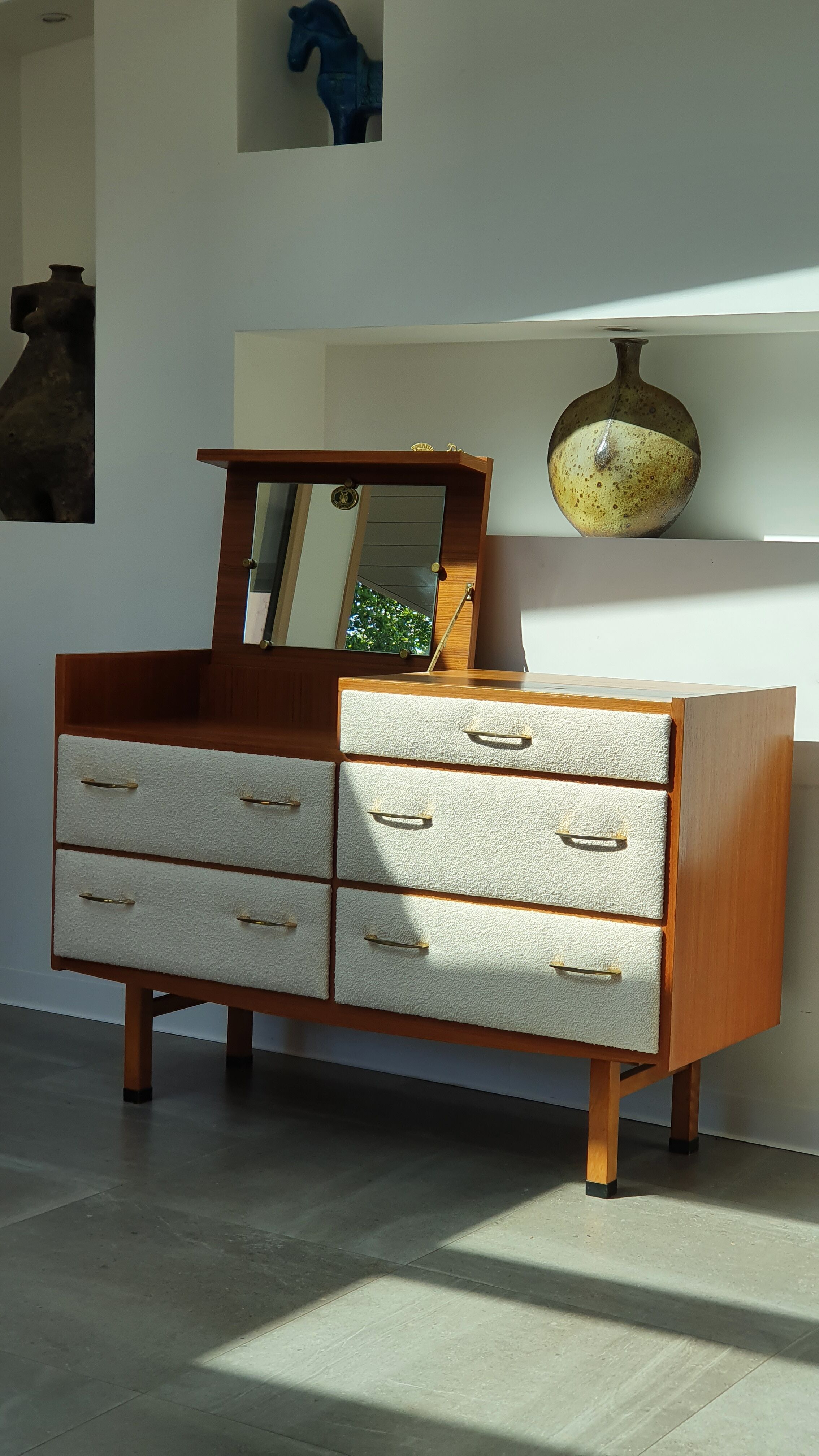 Dresser by Regy