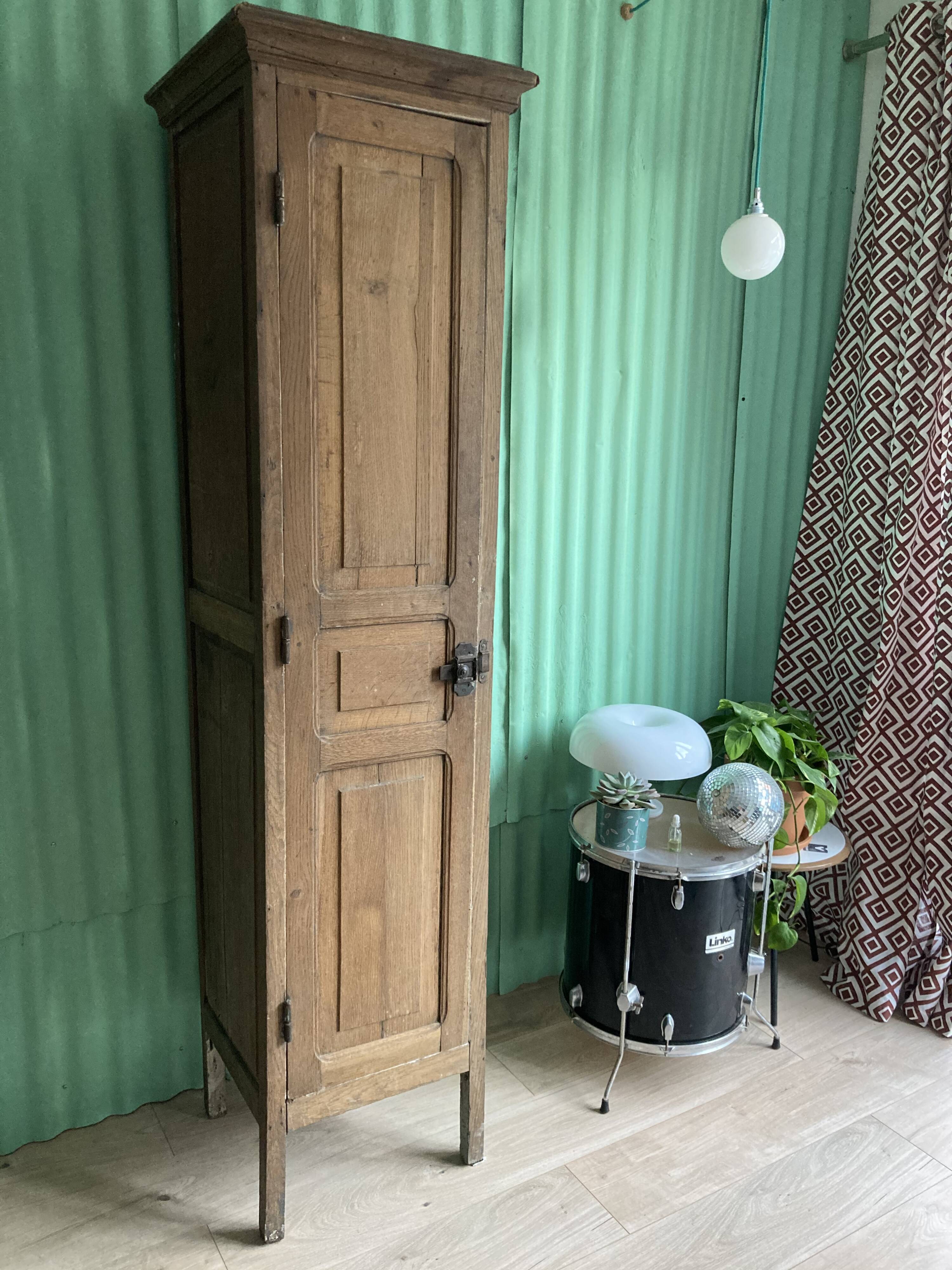 Armoire vestiaire ancienne