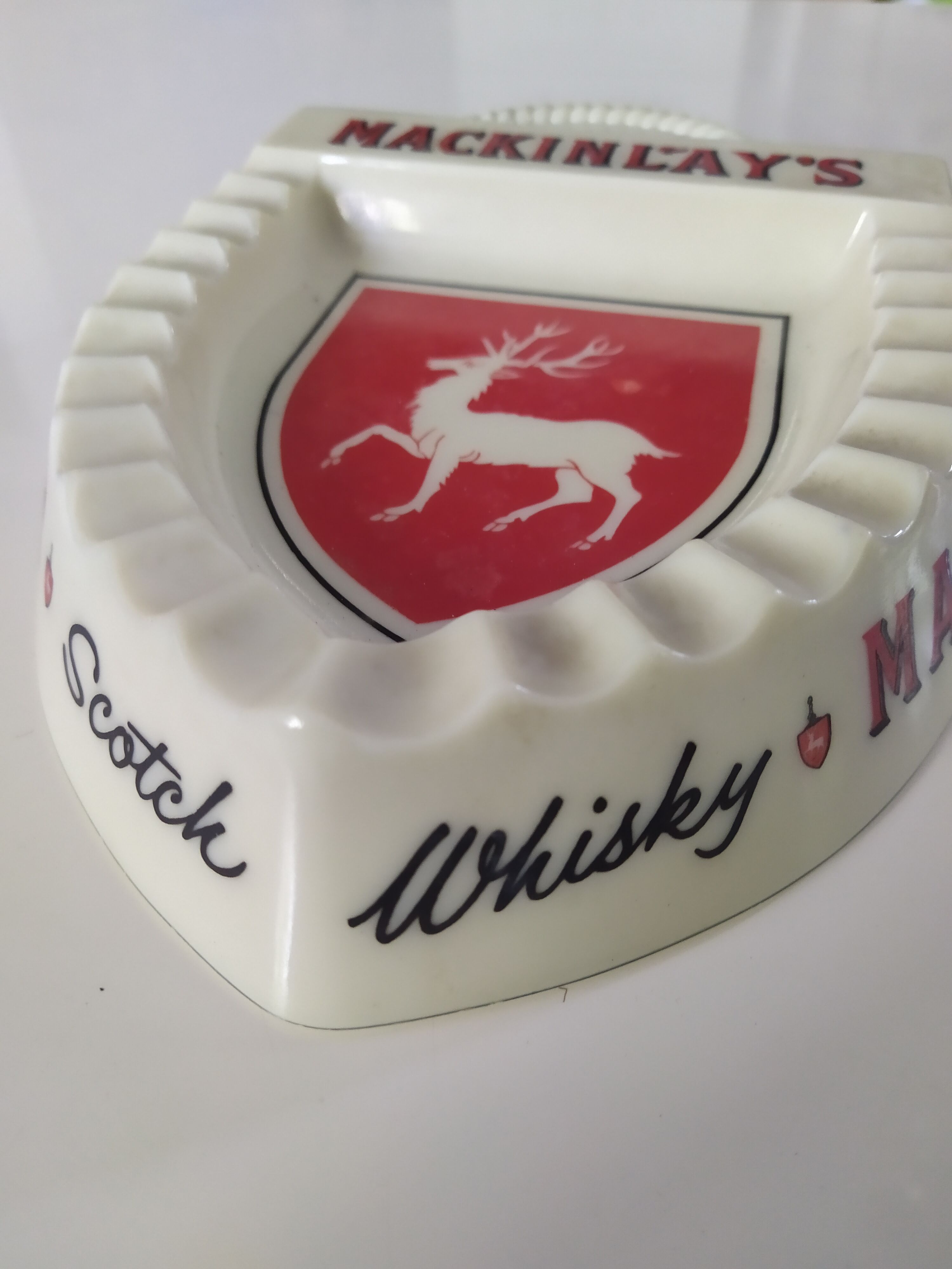 Mackinl'ay's Ashtray
