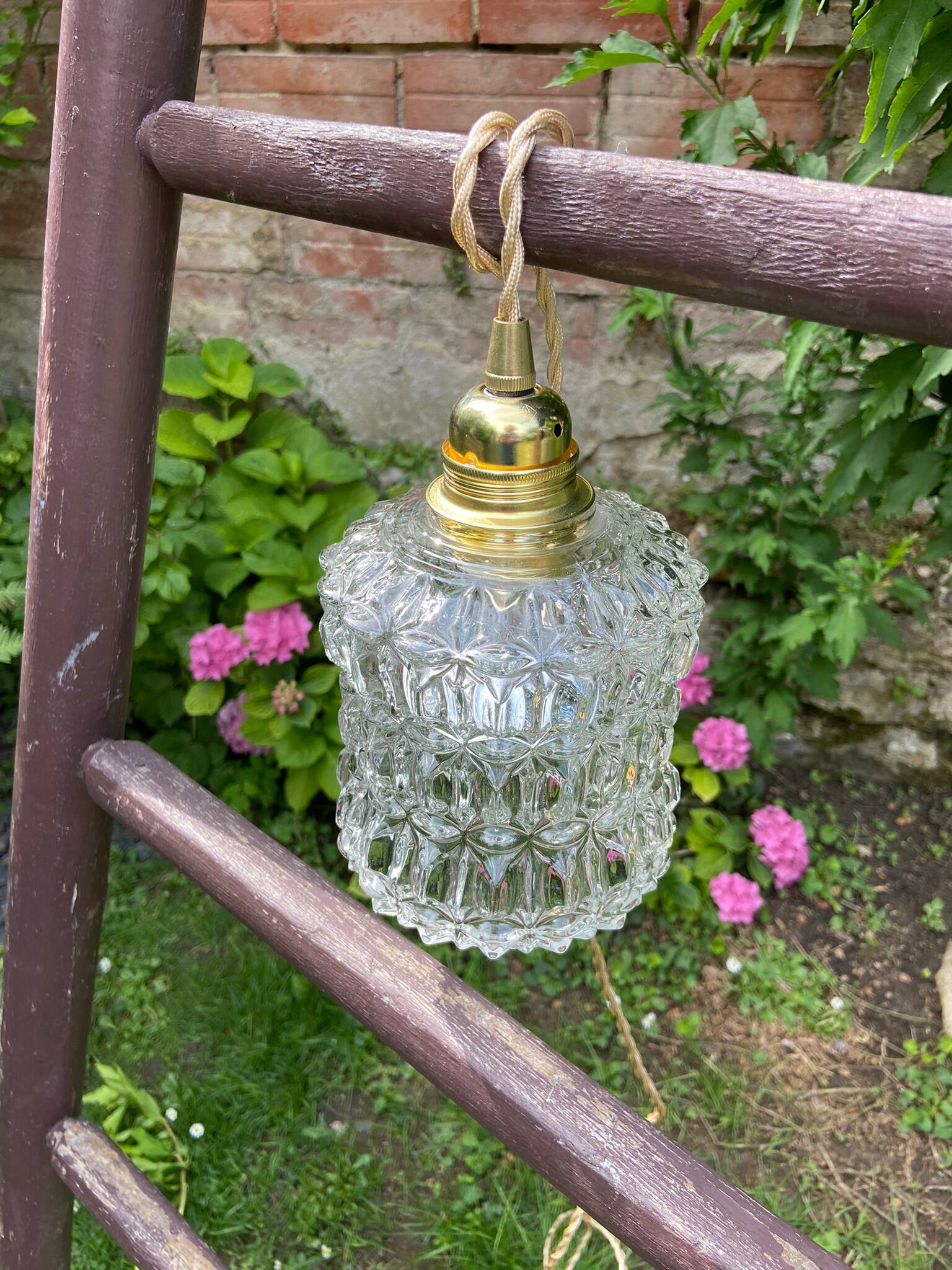 Vintage origami globe player 1970