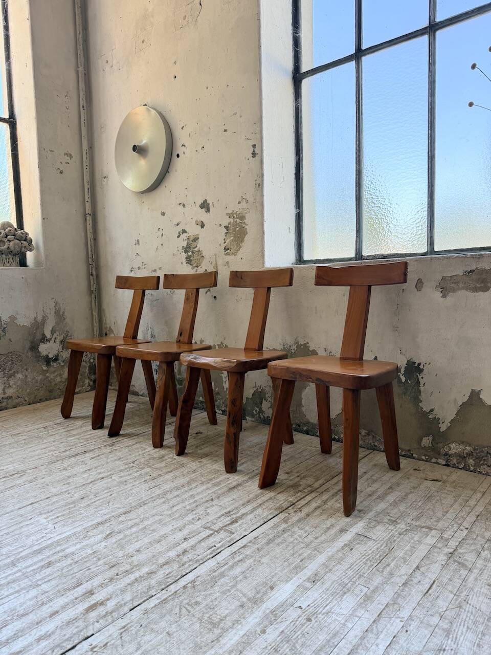Set of 4 Aranjou “T” chairs