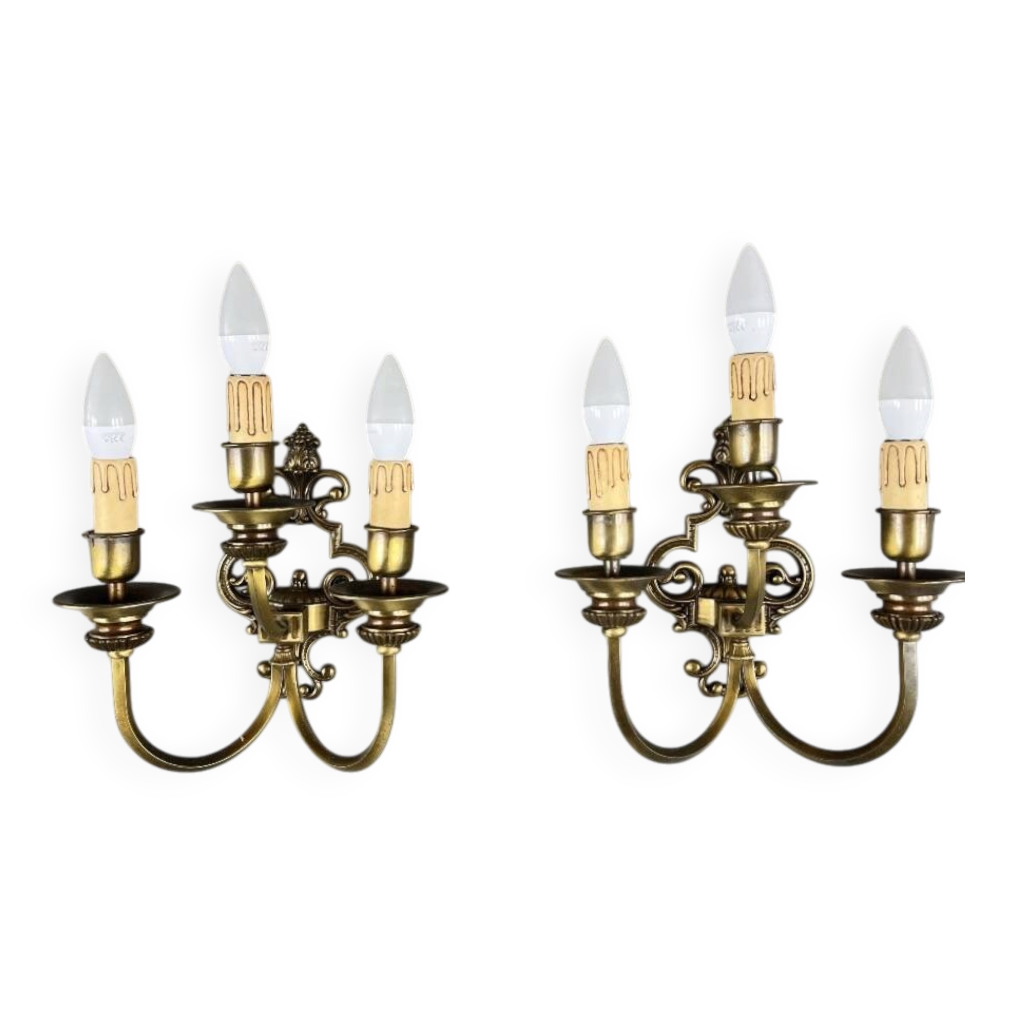 Pair of wall sconces in brass, 20th Century