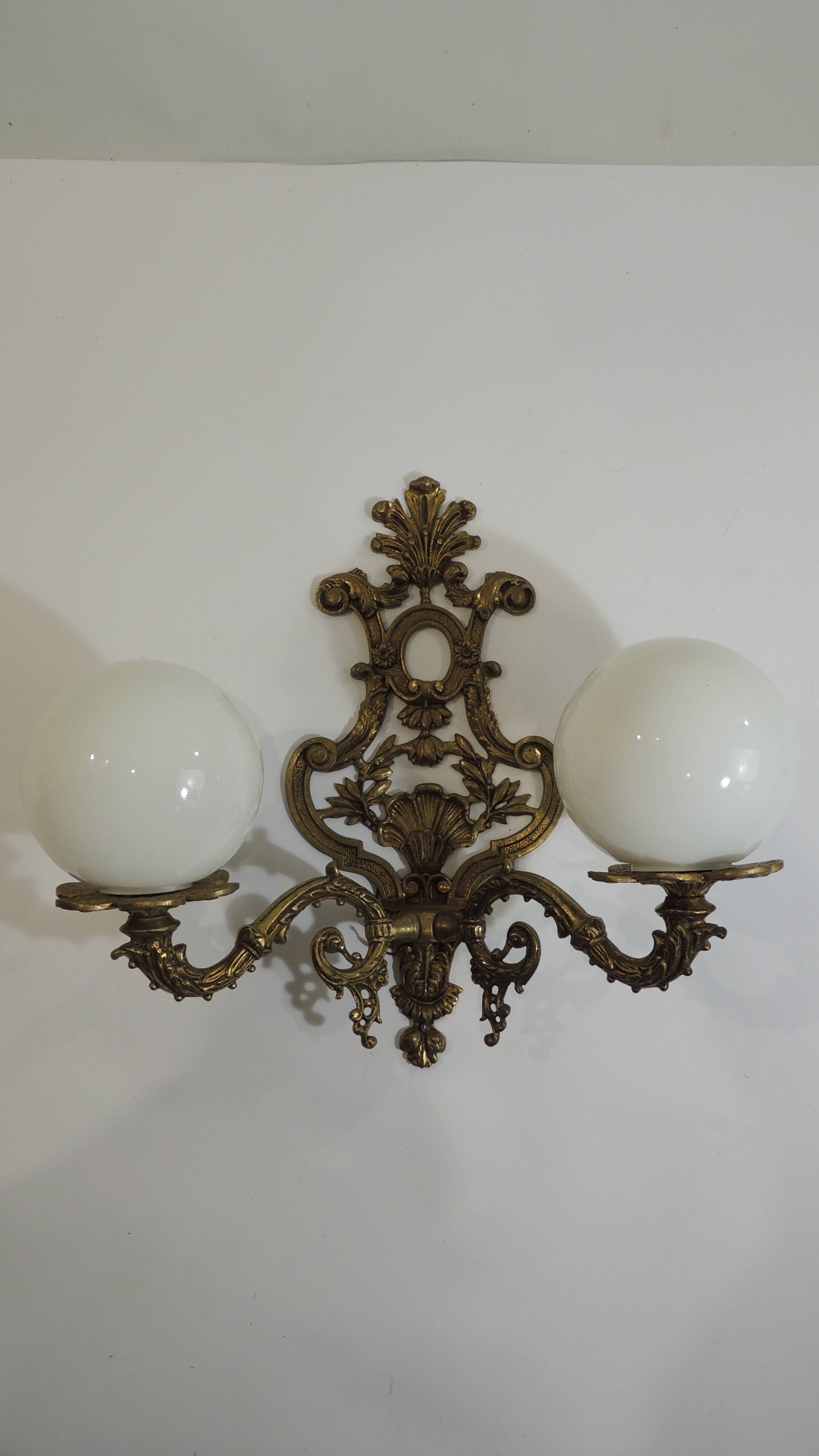 Antique gilt bronze wall light with two globes – Rococo style,