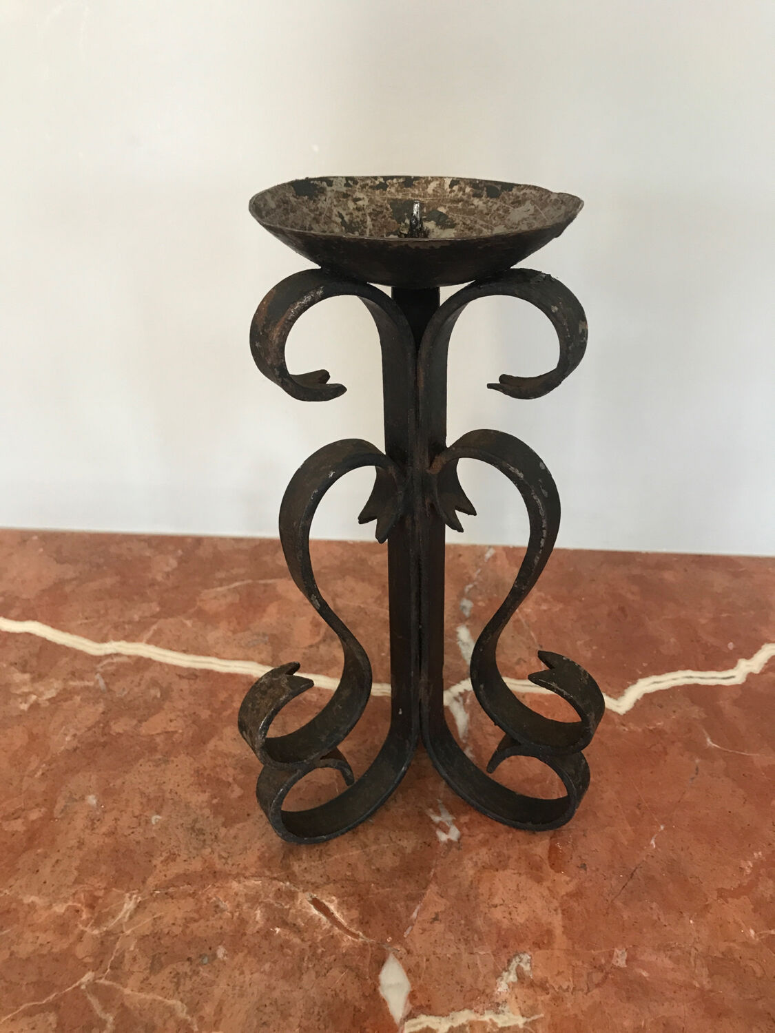 Candle holder