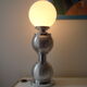 Lampe vintage aluminium et opaline signée